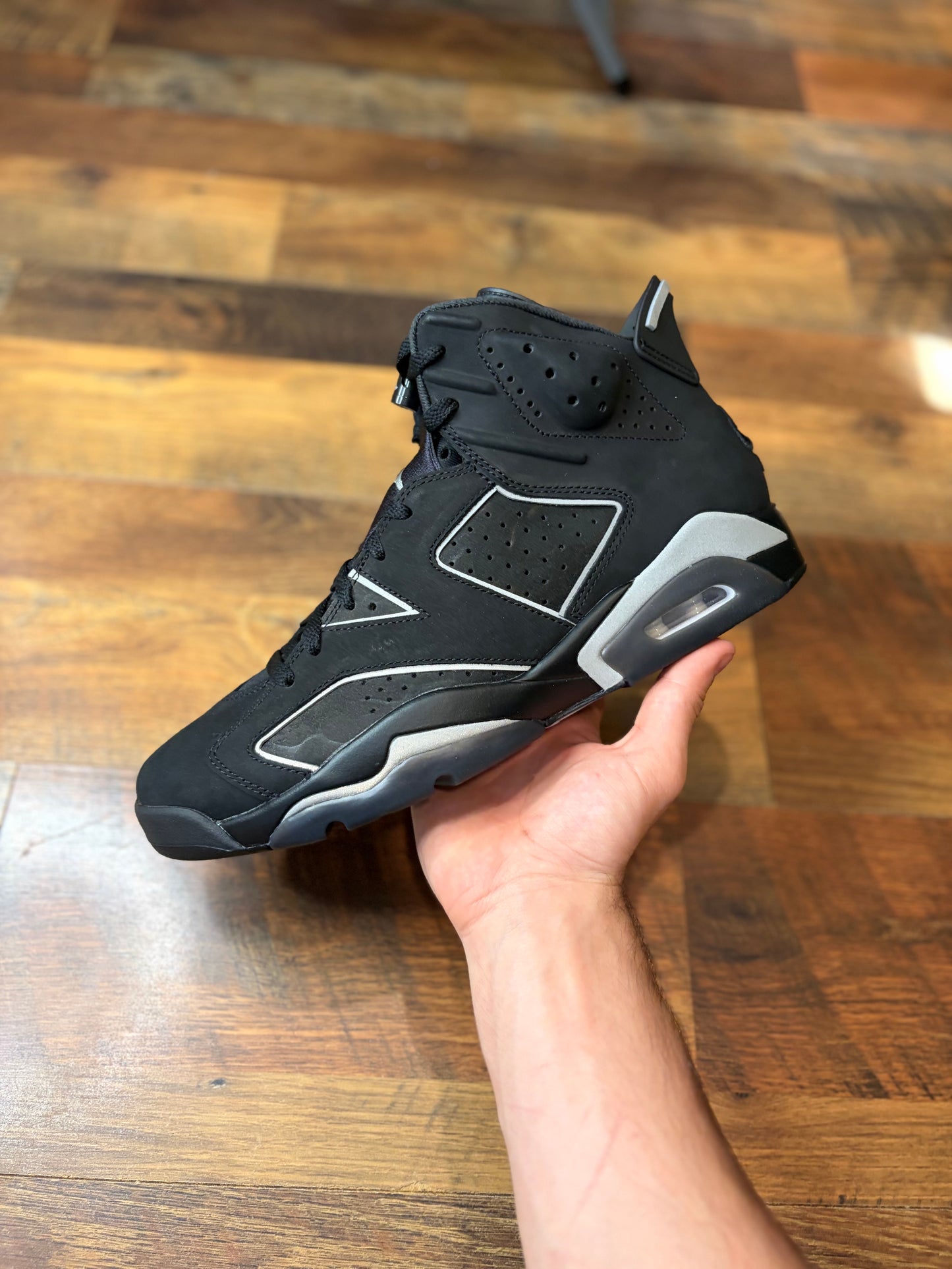 Jordan Retro 6 Cap & Gown (Brand New - 12M)