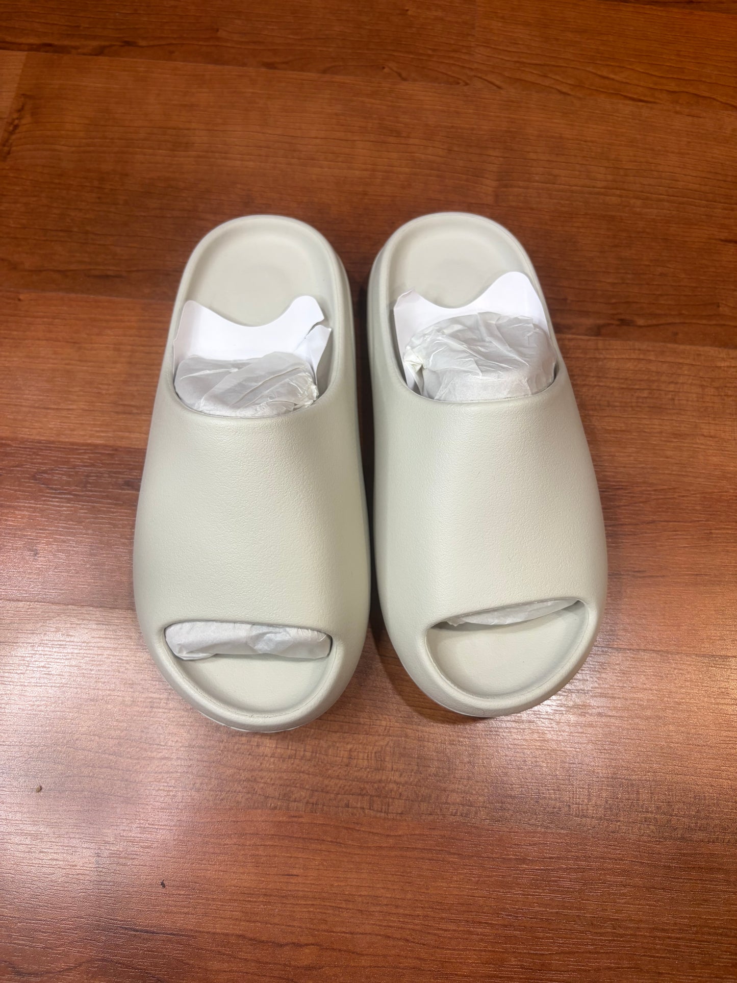 Yeezy YS-01 Slide Cream (Brand New - Mens Sizes)