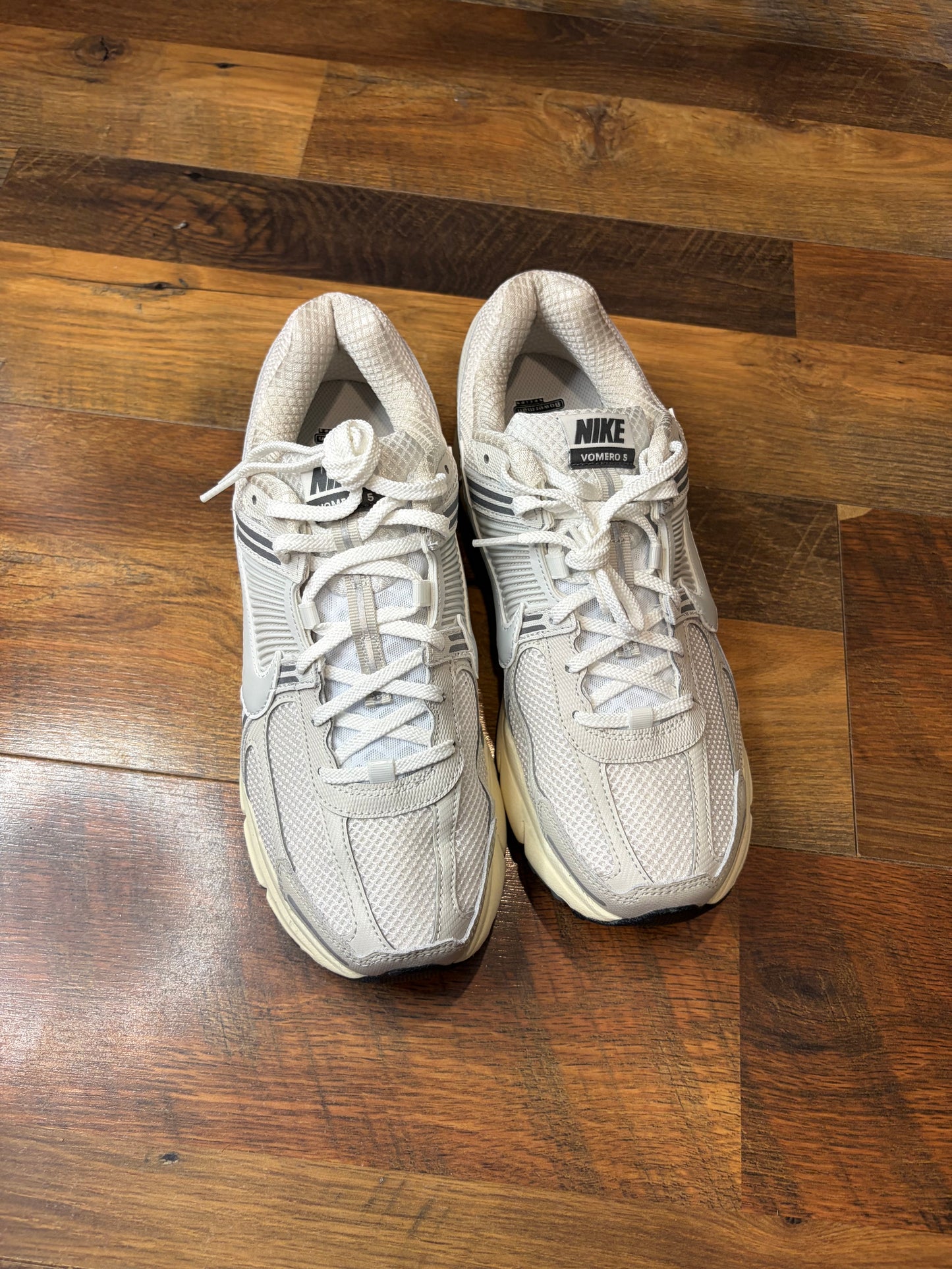 Nike Vomero 5 Platinum Tint (Brand New/No Box Lid - 9.5M)