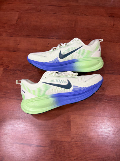 Nike Vomero 18 Volt Tint Sapphire (DS - Mens Sizes)