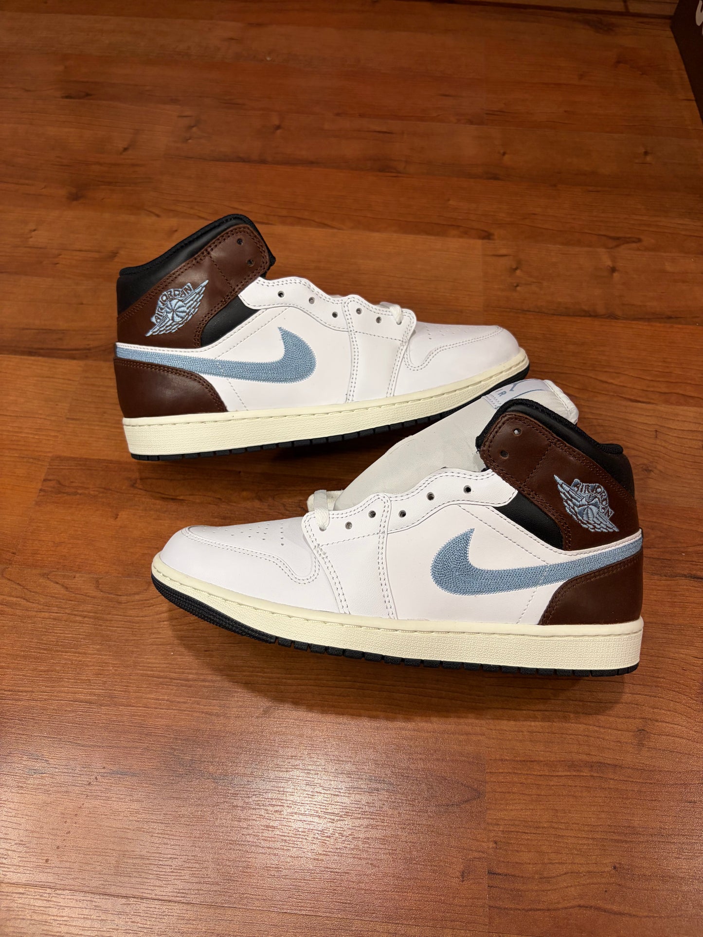 Jordan 1 Mid Brown Blue Grey (Brand New - 10M)