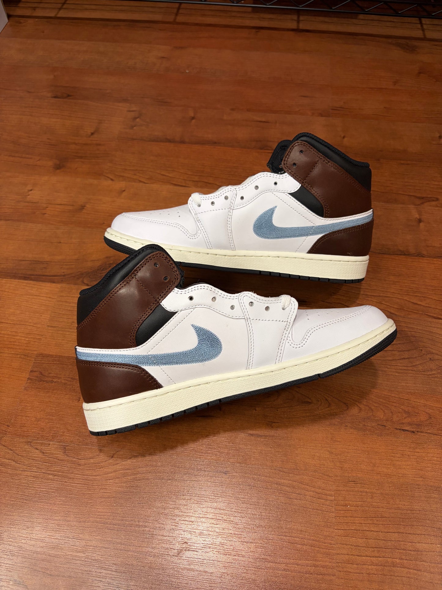 Jordan 1 Mid Brown Blue Grey (Brand New - 10M)