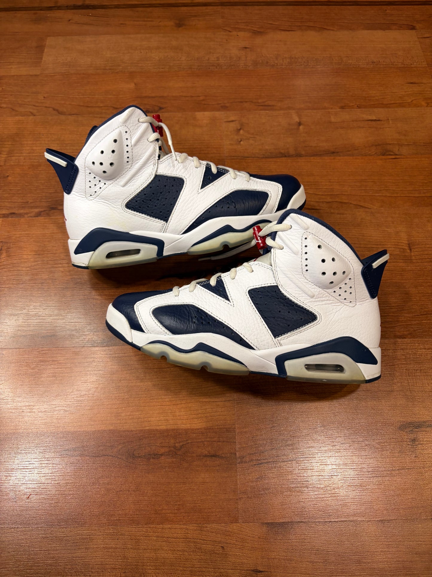 Jordan Retro 6 Olympic (Size 9 Mens)
