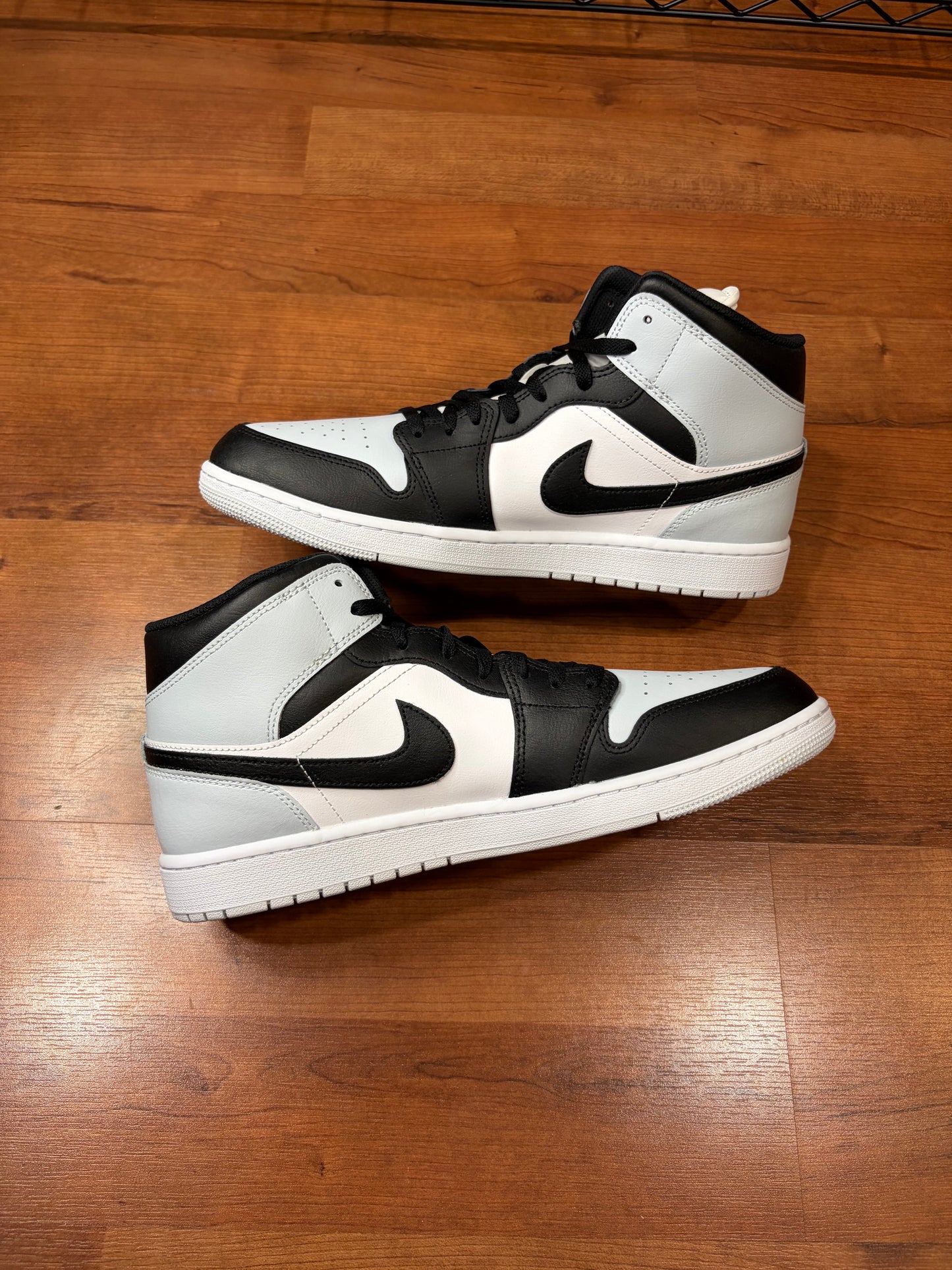Jordan 1 Mid Black Squadron Blue (Brand New - 13M)