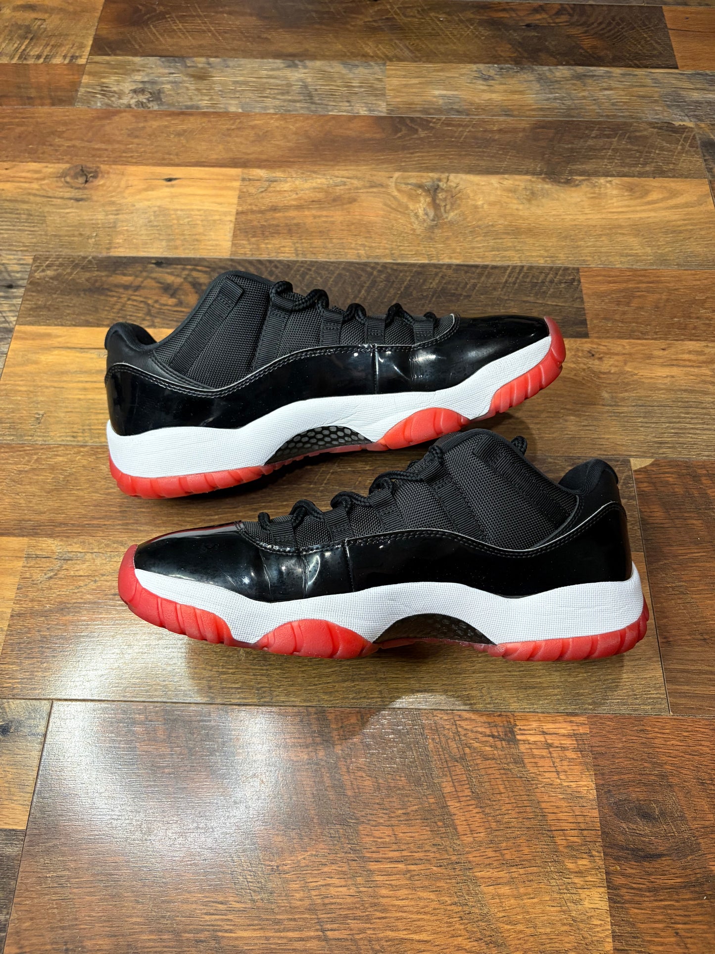 Jordan Retro 11 Low Bred (Size 11.5 Mens)