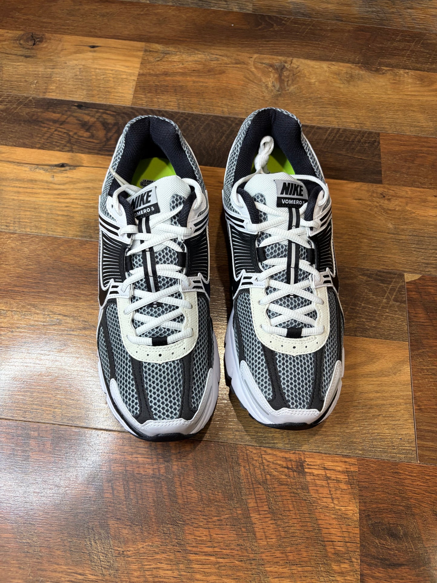 Nike Vomero 5 Dark Grey Black White (Brand New - Multiple Sizes)