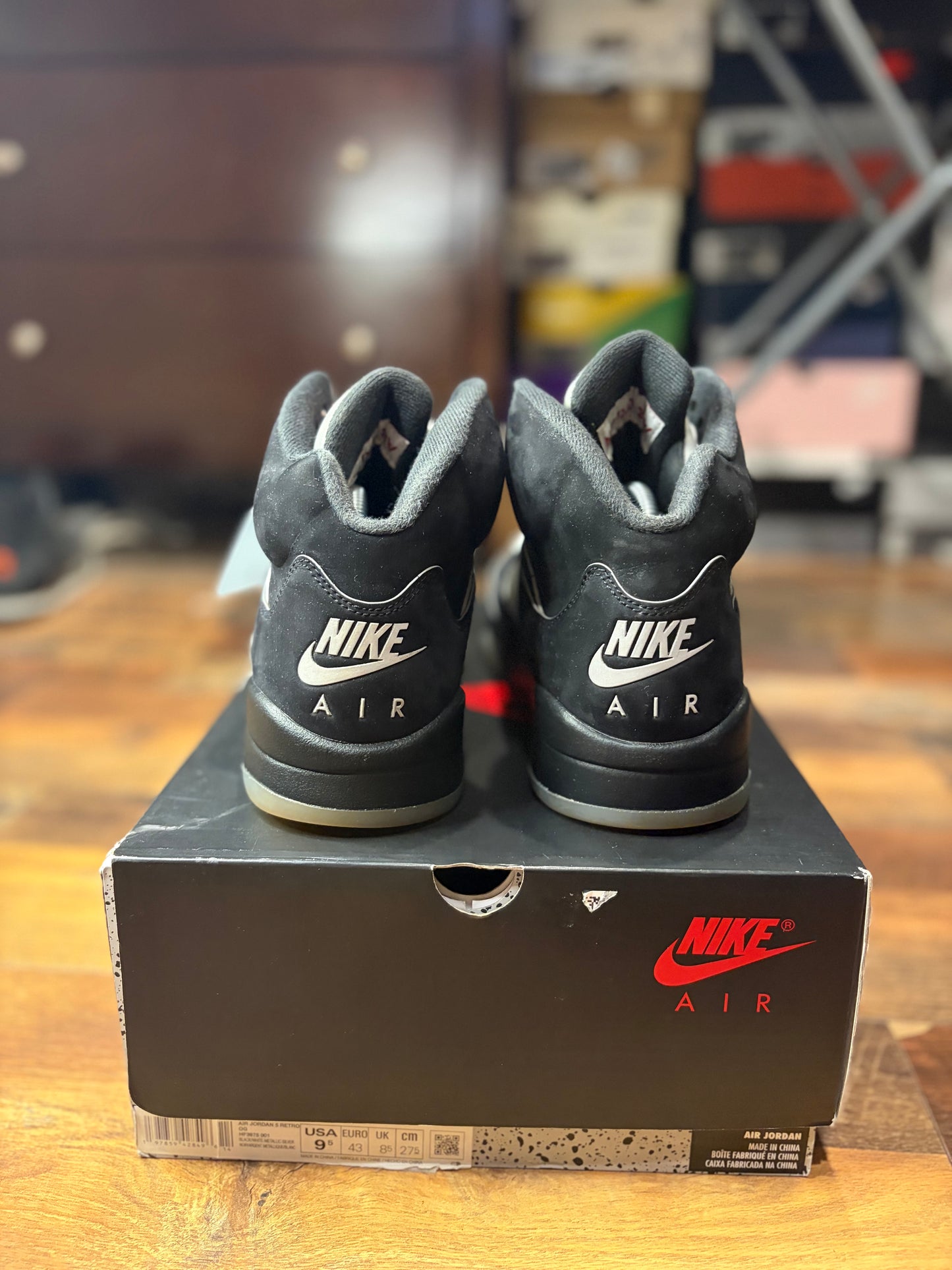 Jordan Retro 5 Black Metallic Reimagined (Size 9.5 Mens)