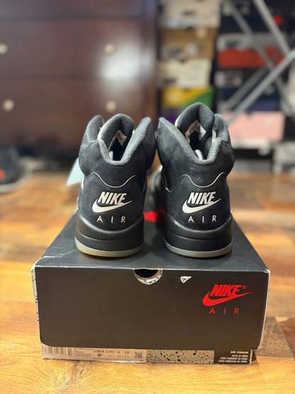 Jordan Retro 5 Black Metallic Reimagined (Size 9.5 Mens)