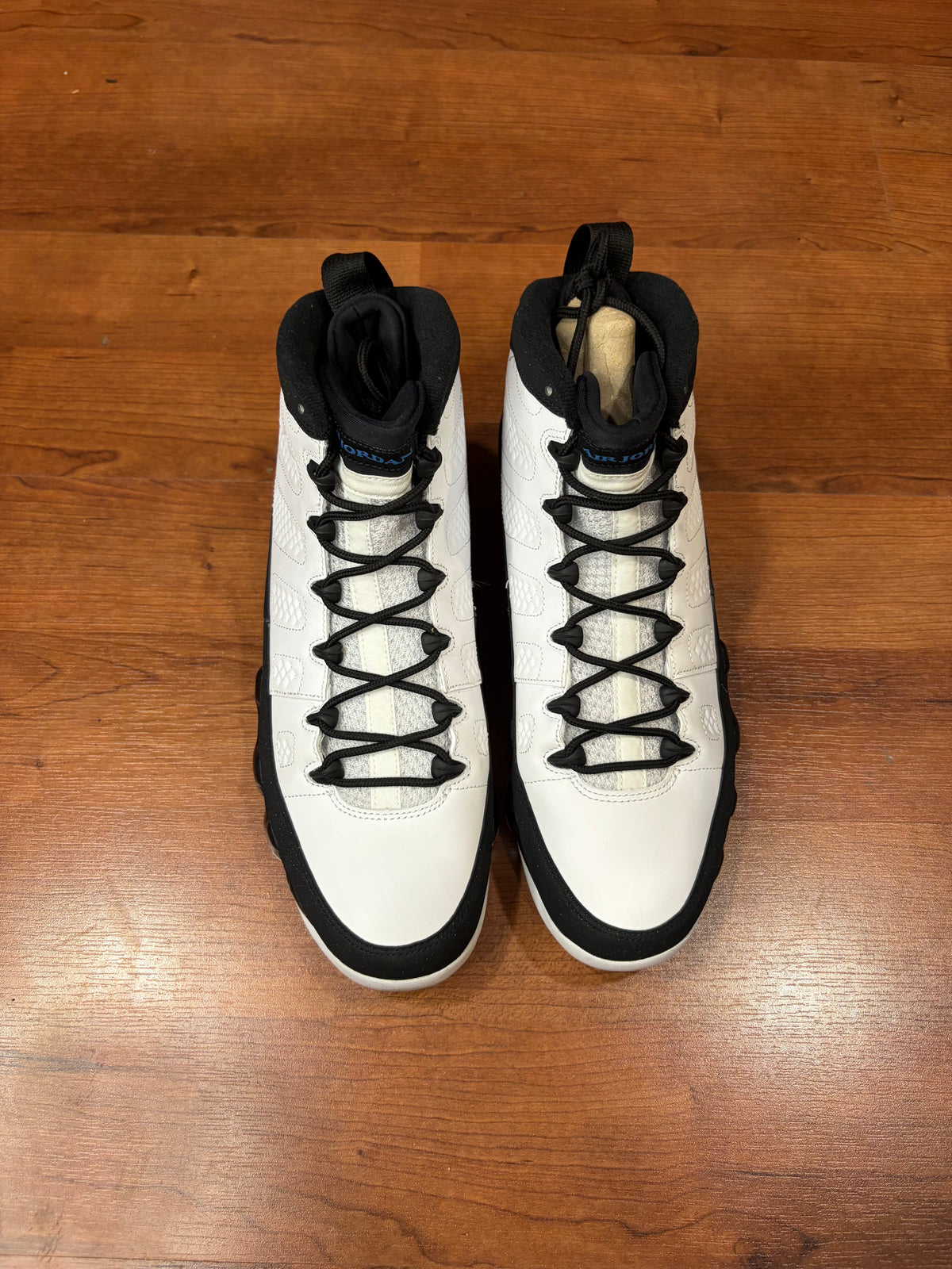 AJ9 Retro UNC (Size 11 Mens)