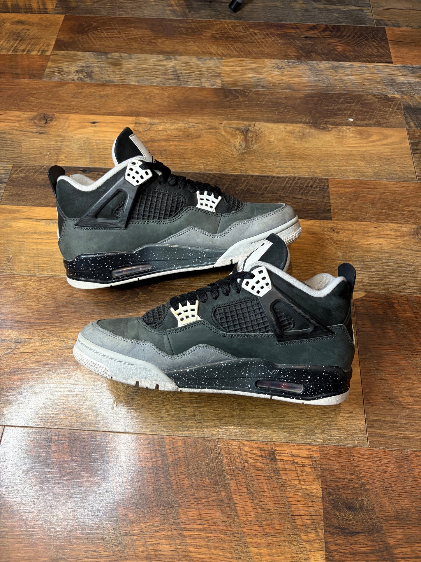 Jordan Retro 4 Fear (Size 9 Mens)