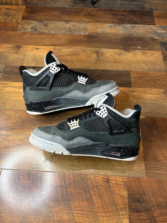 Jordan Retro 4 Fear (Size 9 Mens)