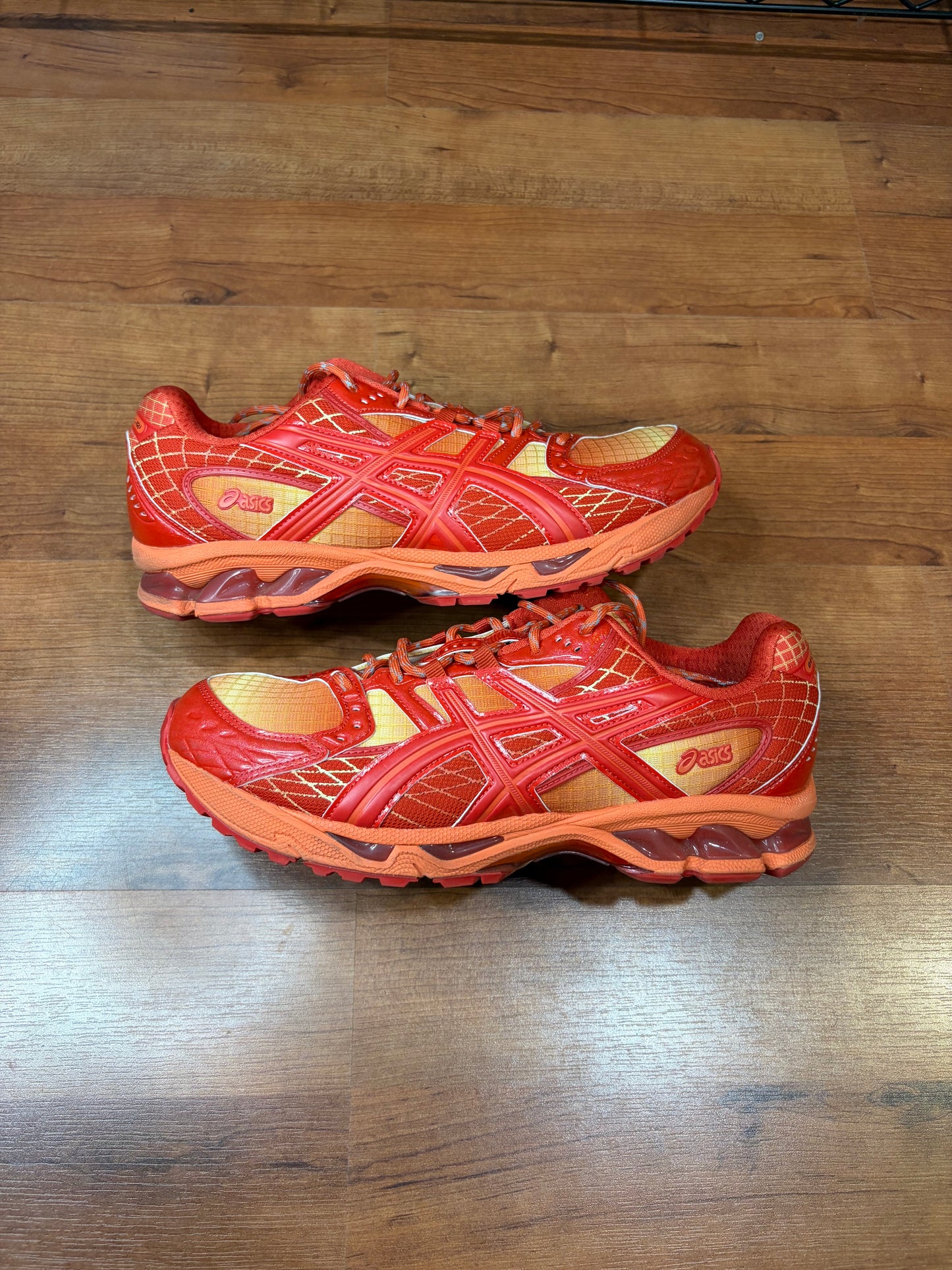 ASICS Gel-Nimbus Kith Marvel vs. Capcom Iron Man vs. Mega Man Pack Comic Included (Size 11 Mens)