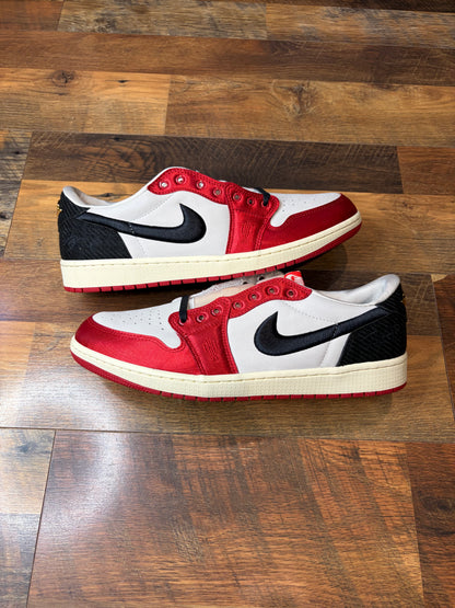 Jordan Retro 1 Low Trophy Room (Brand New - 12.5M)