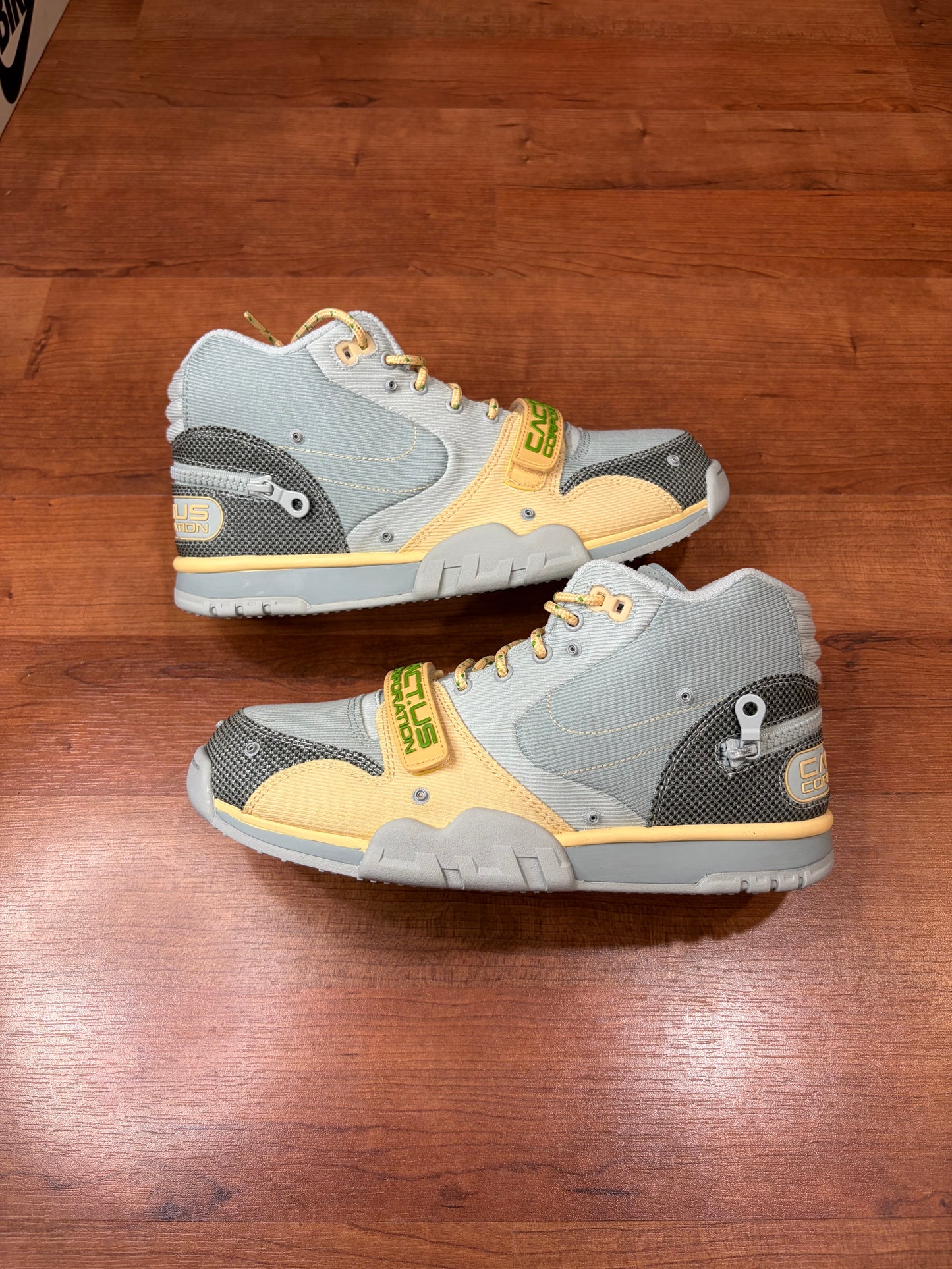 Nike Air Trainer 1 Travis Scott Grey Haze (Brand New - 9.5M)