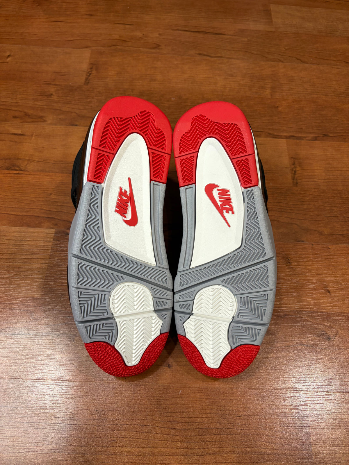 AJ4 Retro Bred Reimagined (DS - 9.5M)