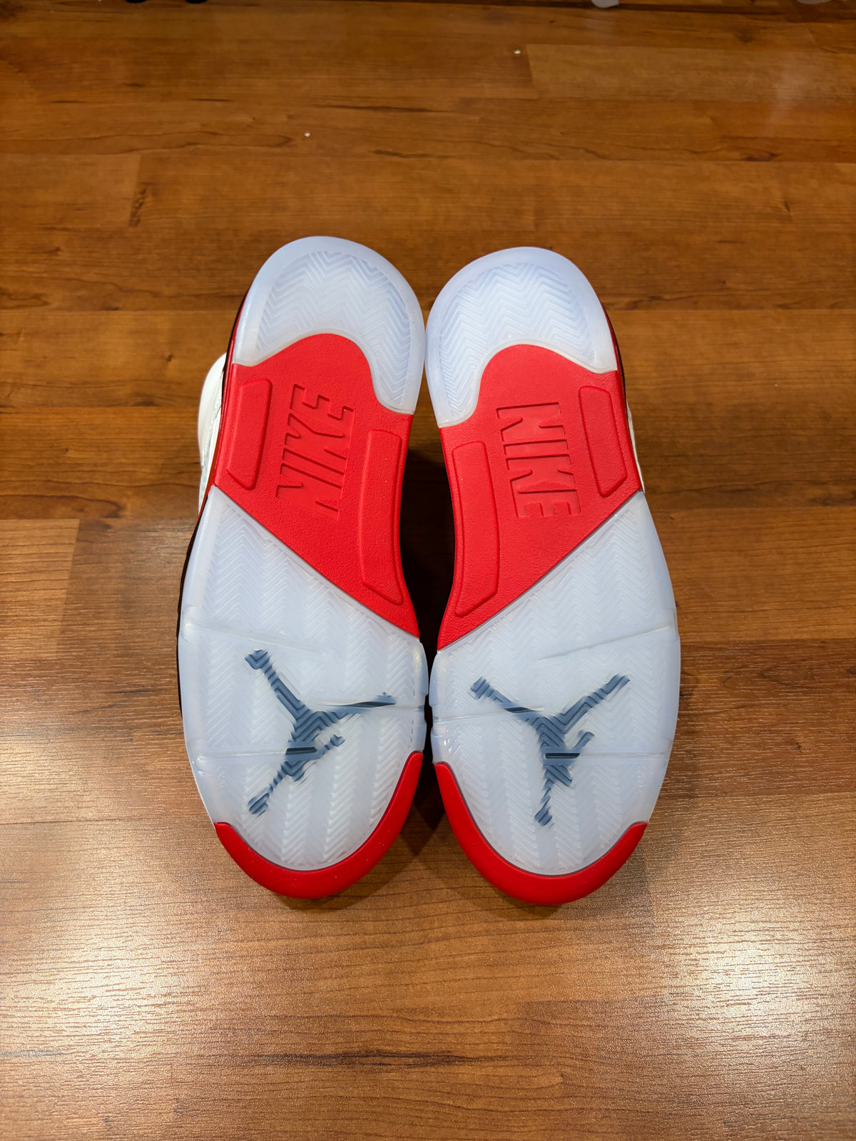 AJ5 Retro Fire Red (DS - Size 11M)