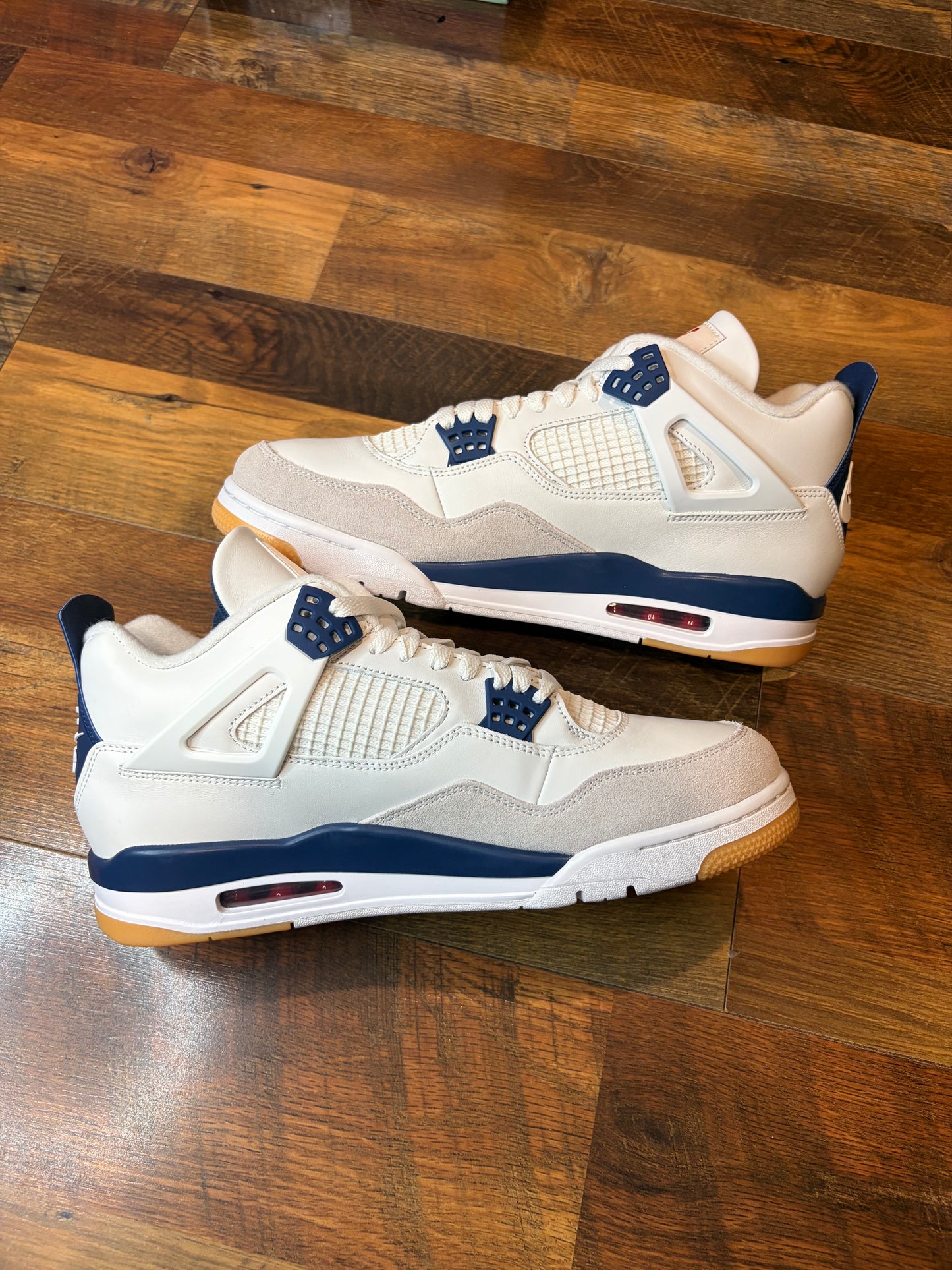Jordan Retro 4 SB Navy (Brand New - Mens Sizes)