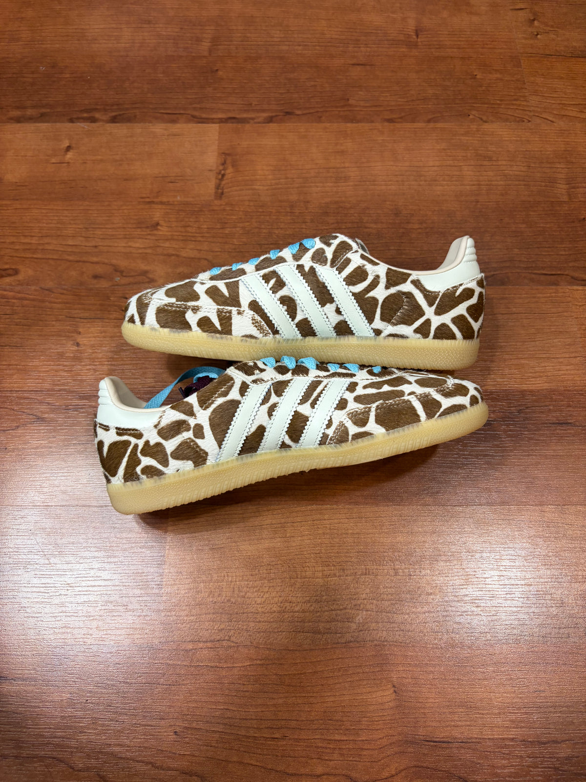 Samba Giraffe Print (Brand New - Womens Sizes)