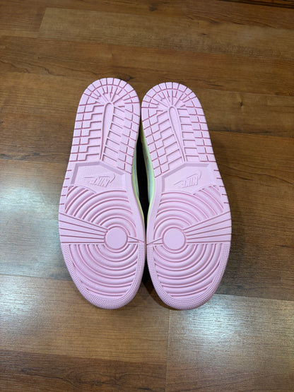 Jordan Retro 1 Low Travis Scott Shy Pink (Brand New - 10.5M)