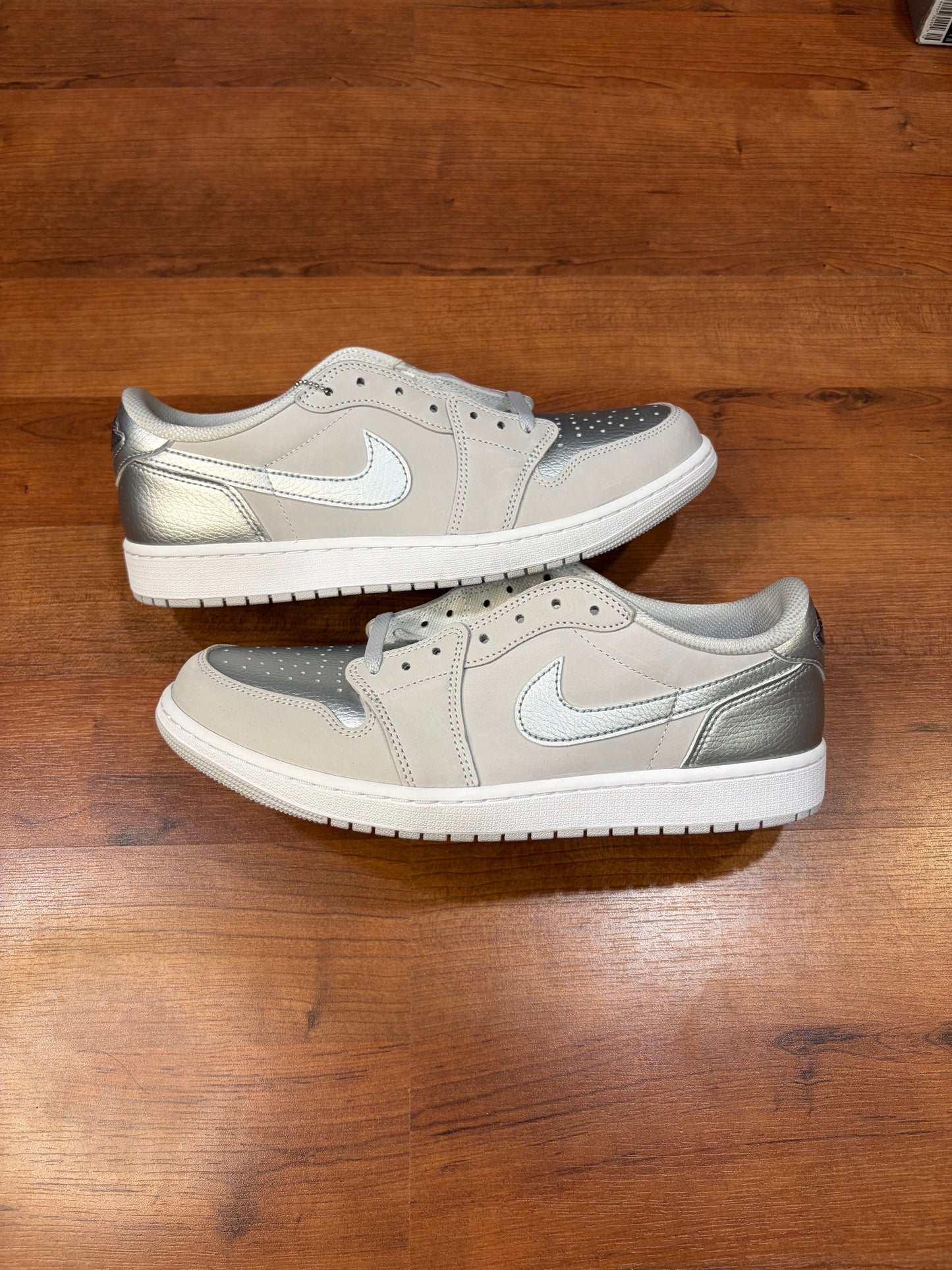 Jordan Retro 1 Low Metallic Silver (Brand New / Rep Box - 12M)