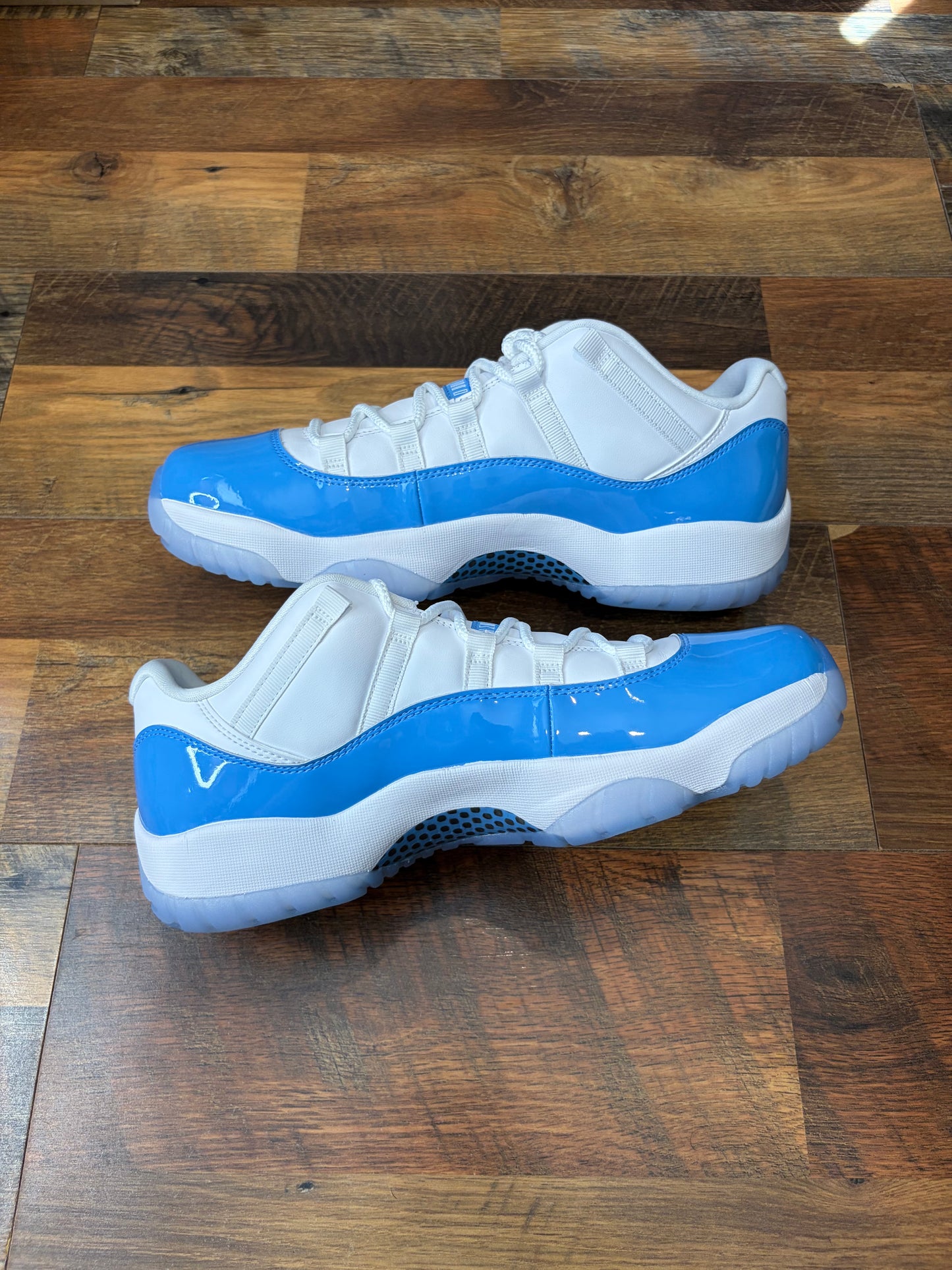 Jordan Retro 11 Low University Blue (Brand New - Mens Sizes)