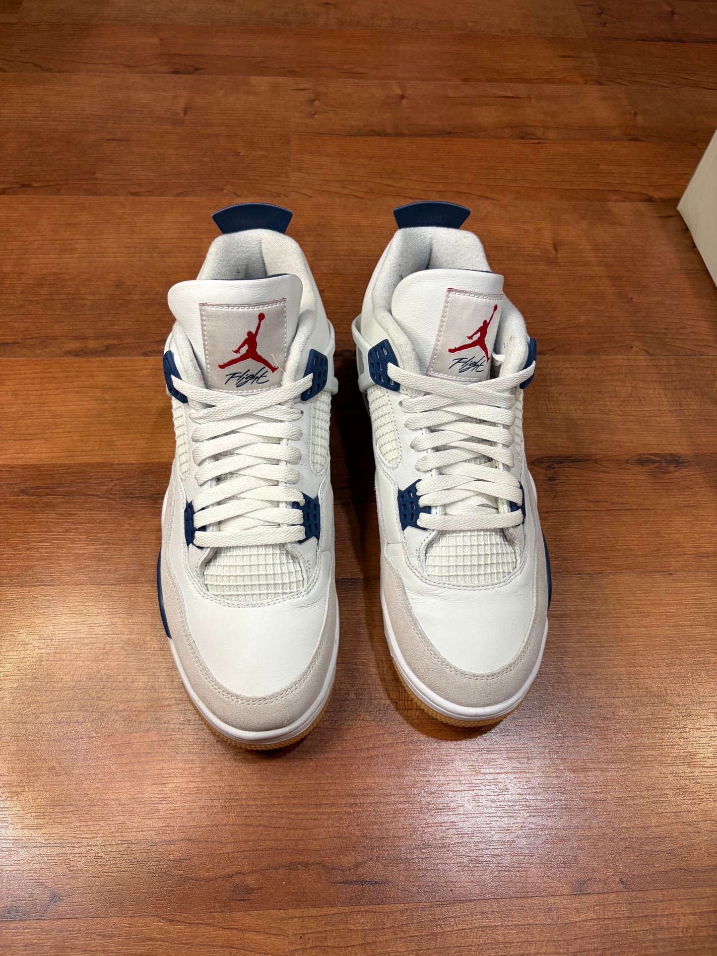 Jordan Retro 4 SB Navy (Size 10.5 Mens)