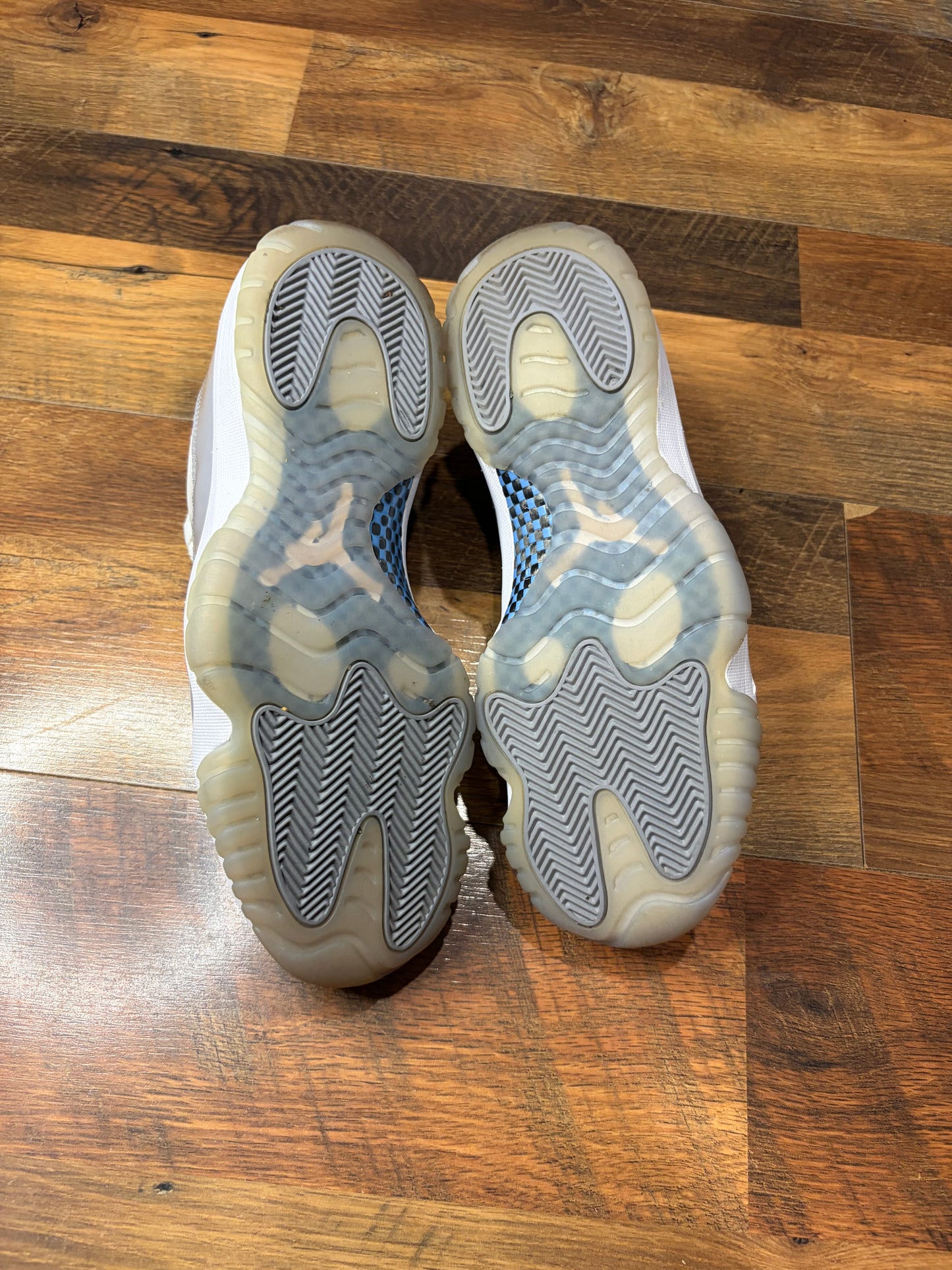 Jordan Retro 11 Low Cement Grey (Size 9.5 Mens)