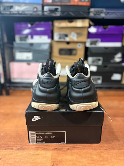 Nike Air Foamposite Dr. Doom (Size 9.5 Mens)