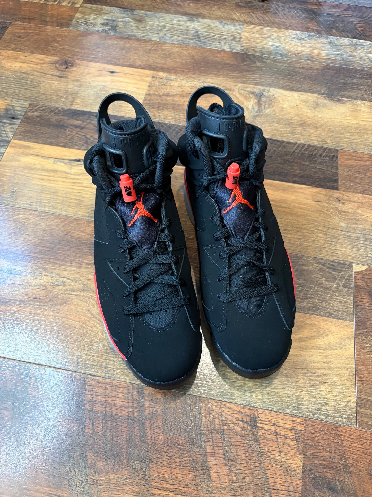 Jordan Retro 6 Infrared Salesman (Brand New - 10M)