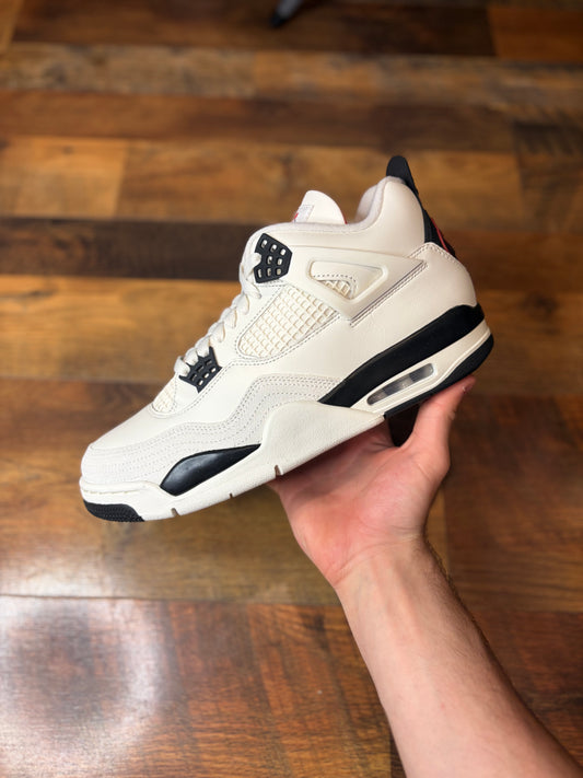 Jordan Retro 4 Flight Club (Brand New - Mens Sizes)