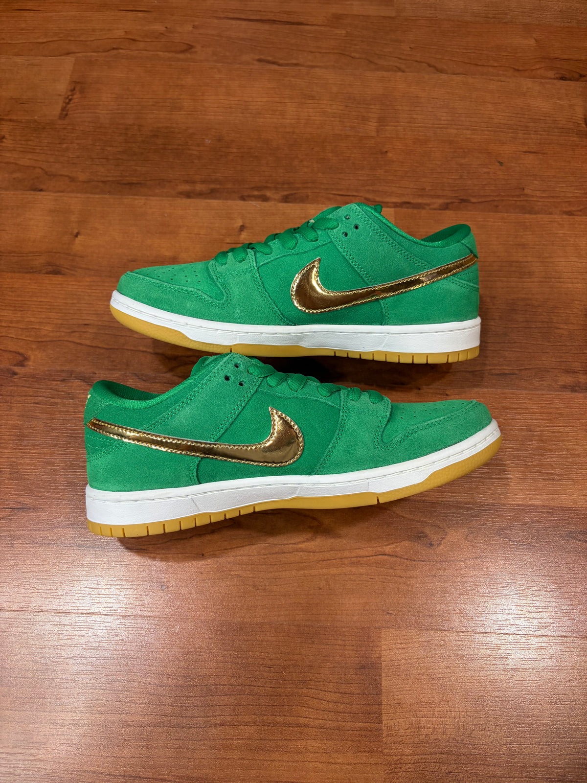 Dunk Low SB St. Patrick’s Day (DS - Size 7.5M)
