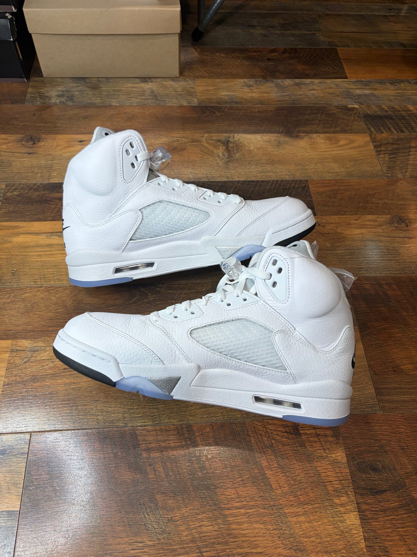 Jordan Retro 5 White Metallic (Brand New - Mens Sizes)