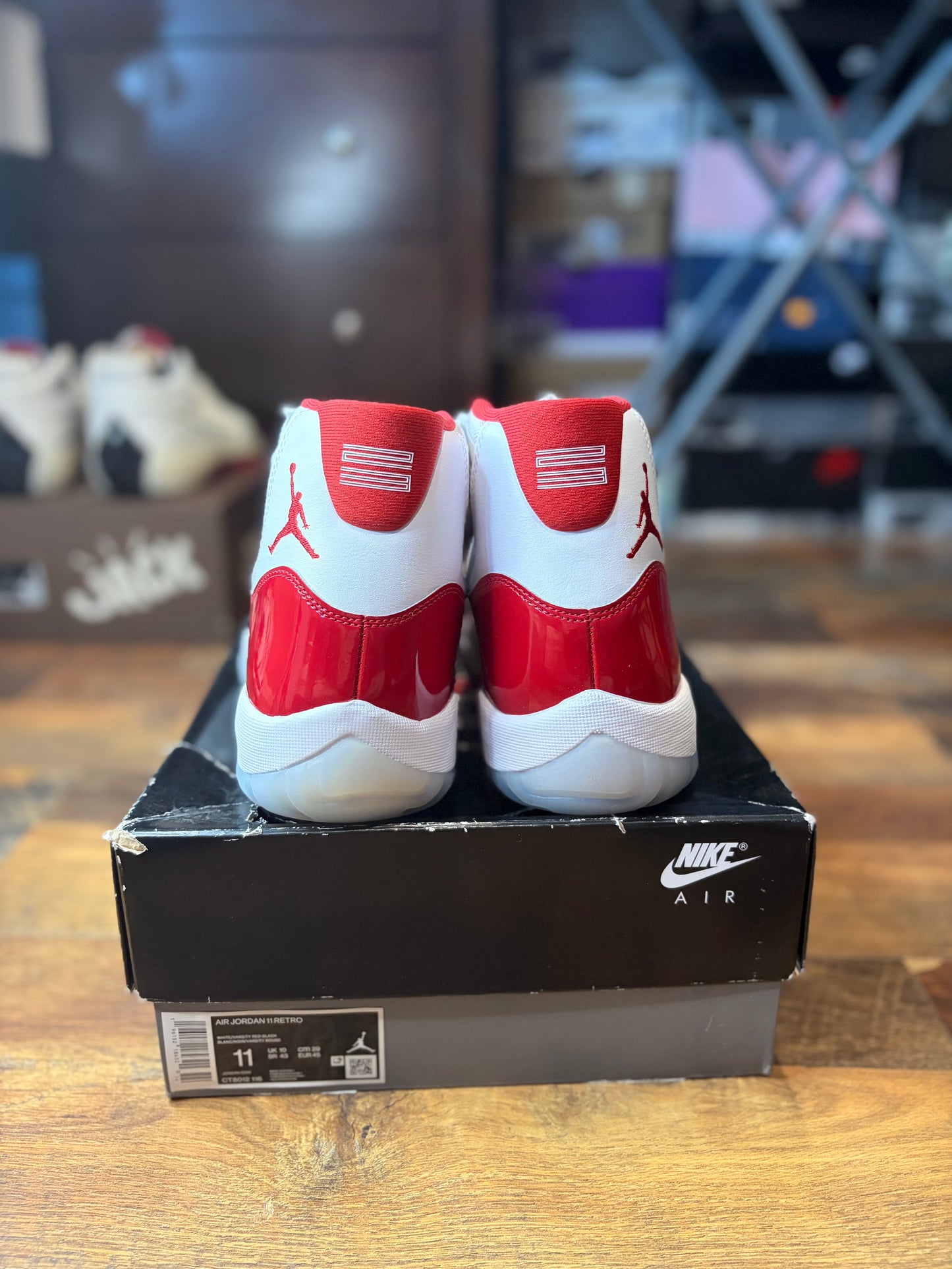 Jordan Retro 11 Cherry (Brand New - 11M)