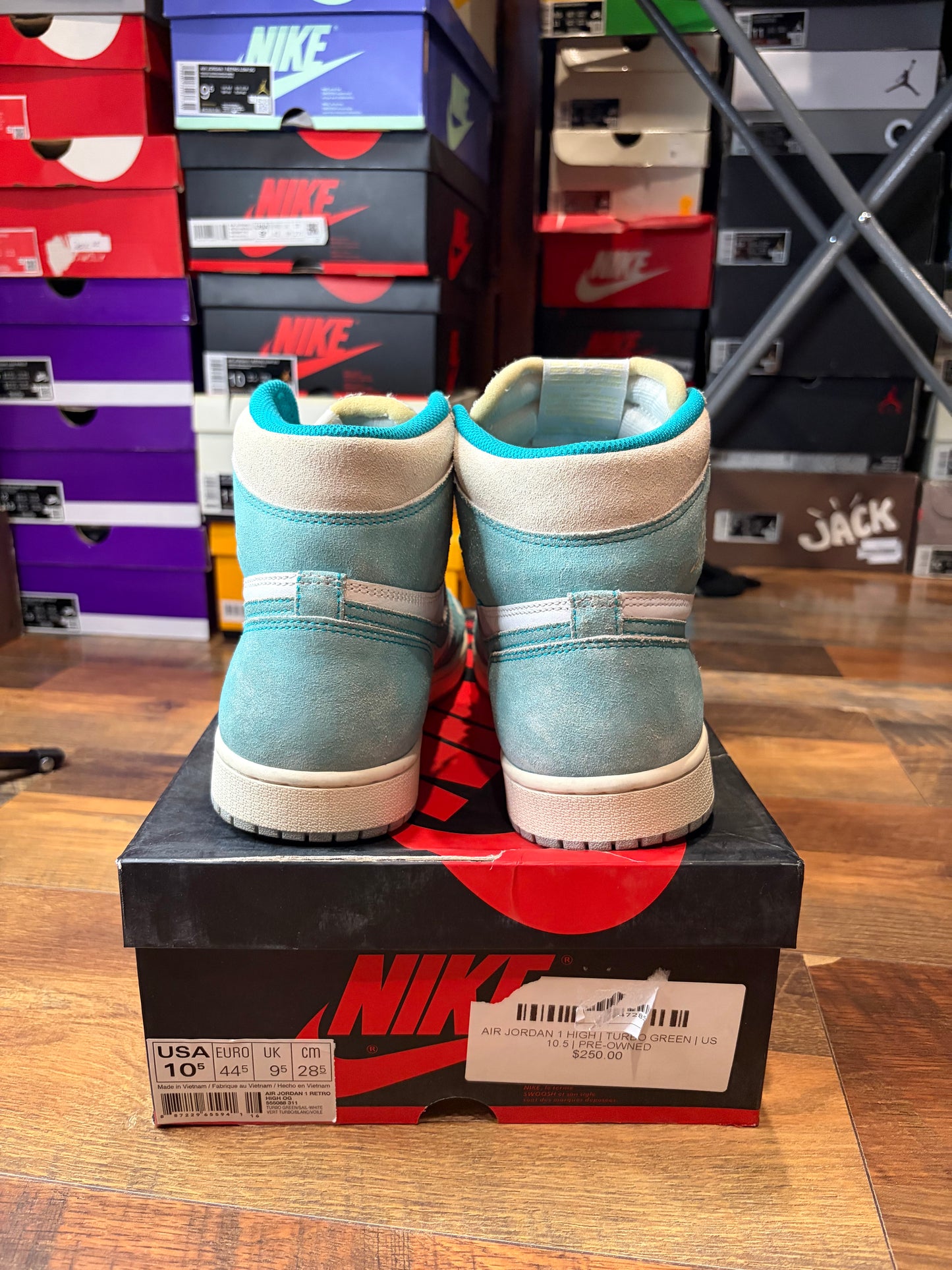 Jordan Retro 1 Turbo Green (Size 10.5 Mens)