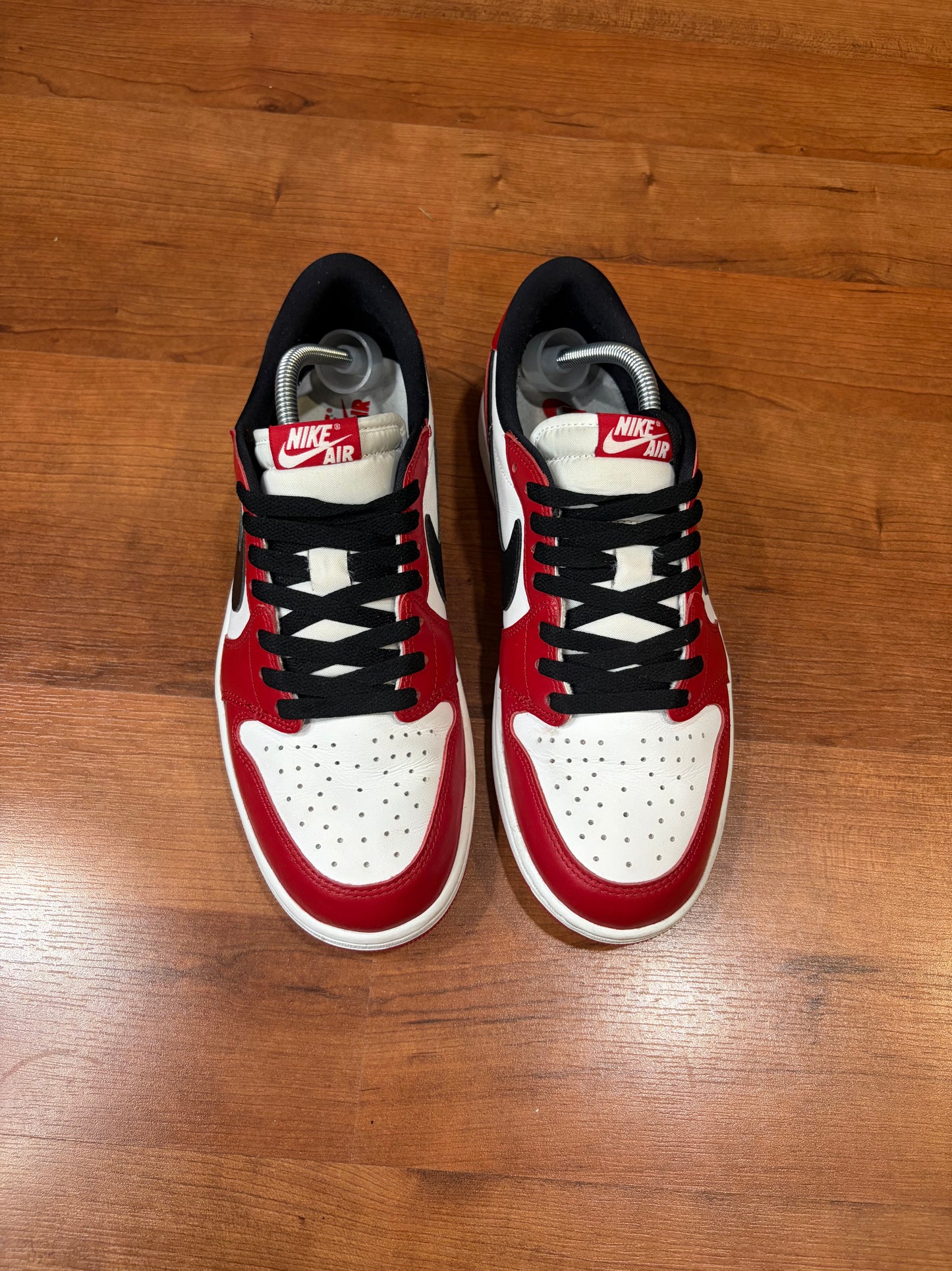 Jordan Retro 1 Low Chicago (Size 10 Mens)