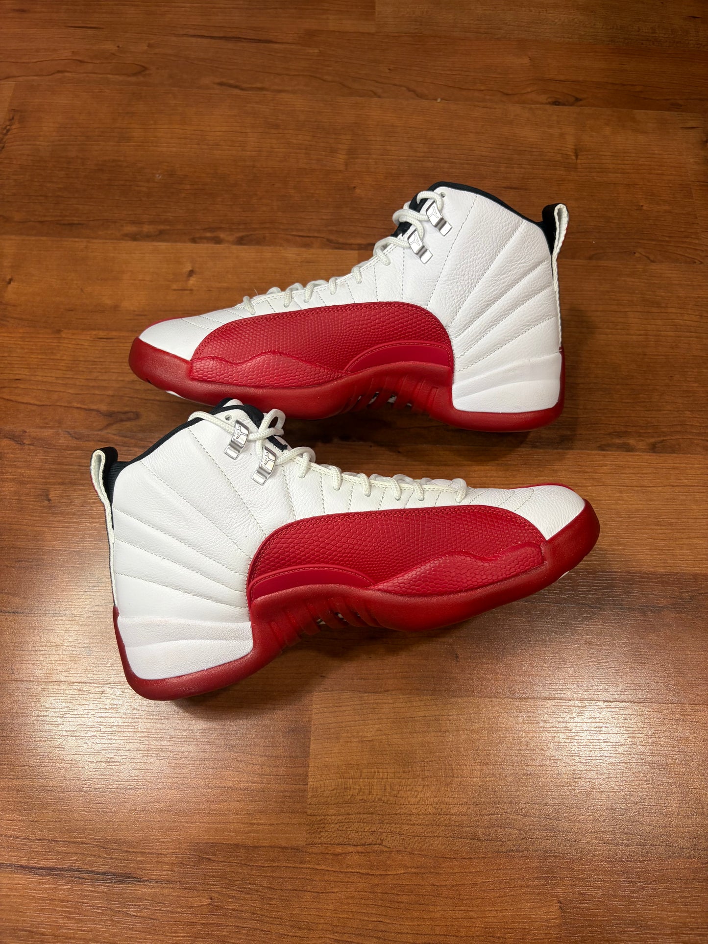 Jordan Retro 12 Cherry (Brand New - 10M)