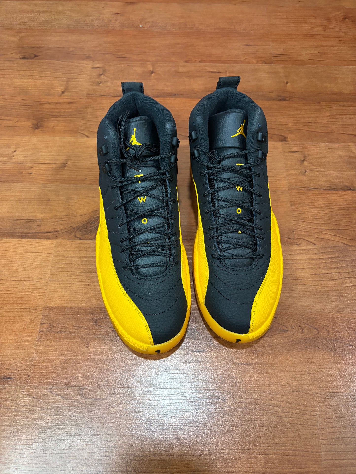 Jordan Retro 12 University Gold (Brand New - 11M)