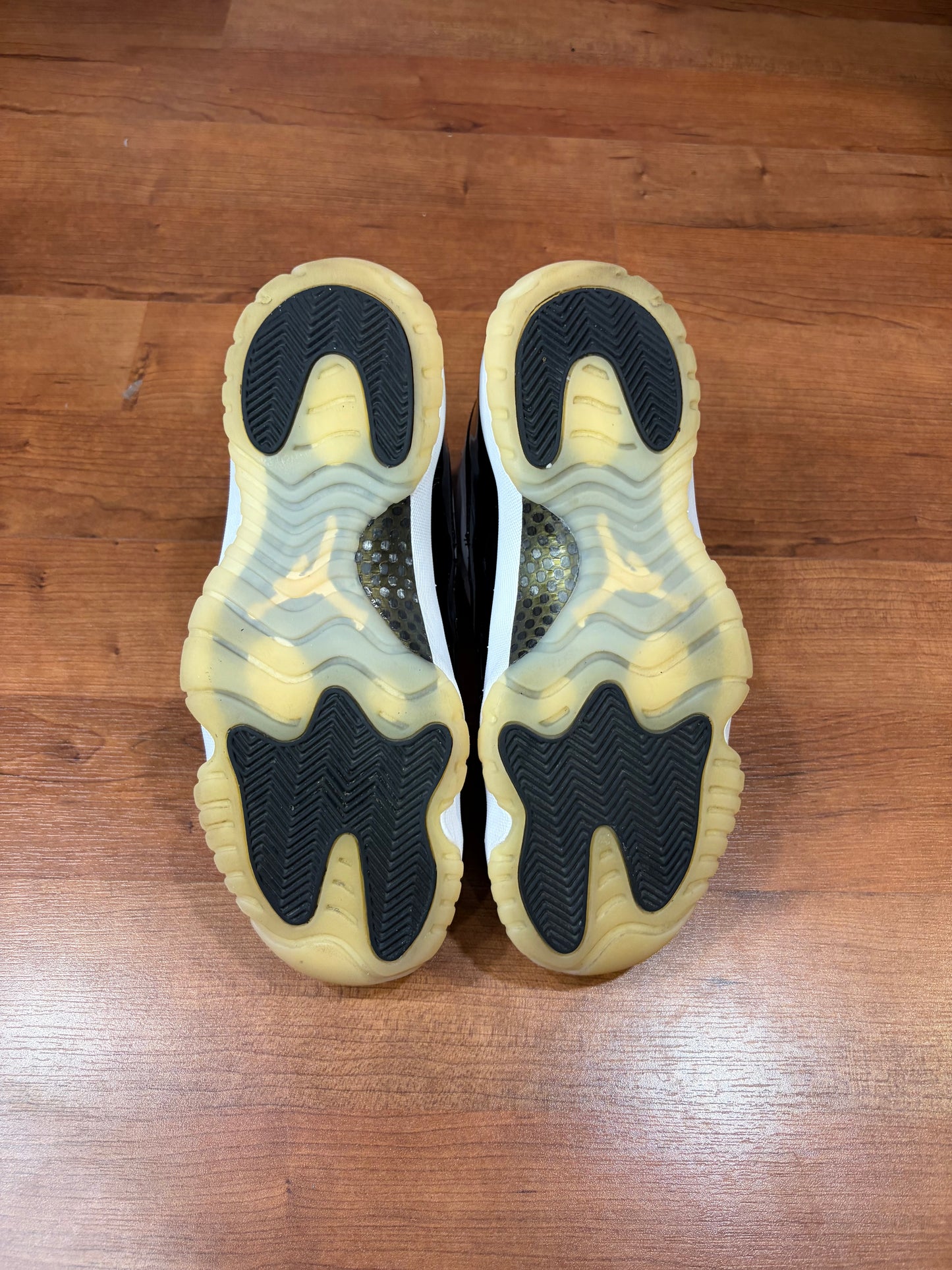 Jordan Retro 11 DMP Gratitude (Size 9.5 Mens)