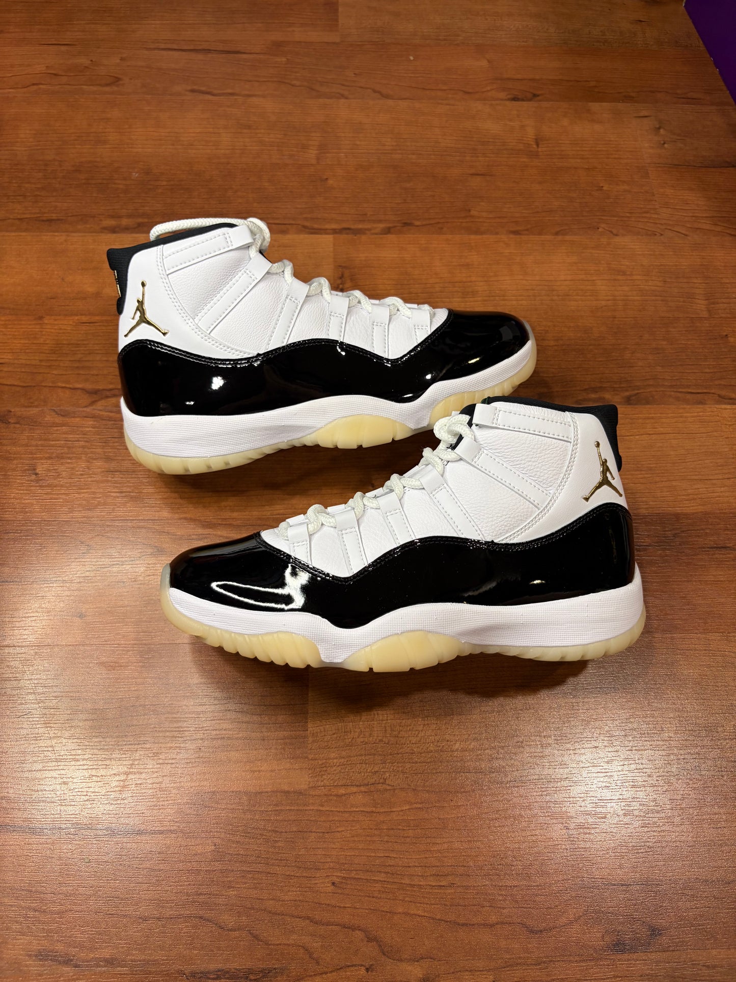 Jordan Retro 11 DMP Gratitude (Brand New - 9.5M)
