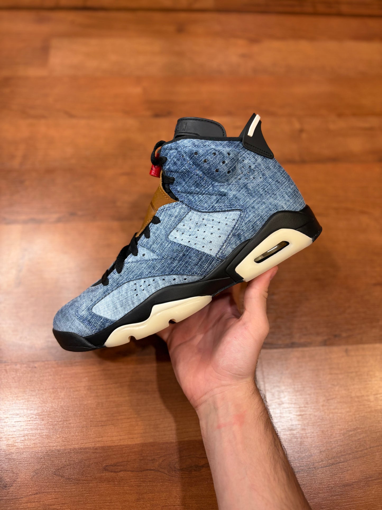 Jordan Retro 6 Denim (Brand New - 10M)