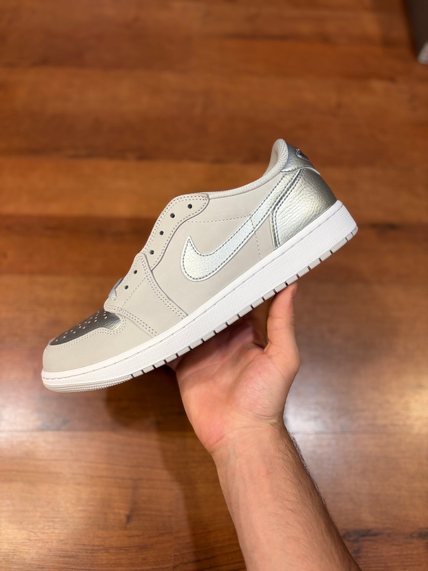 Jordan Retro 1 Low Metallic Silver (Brand New / Rep Box - 12M)
