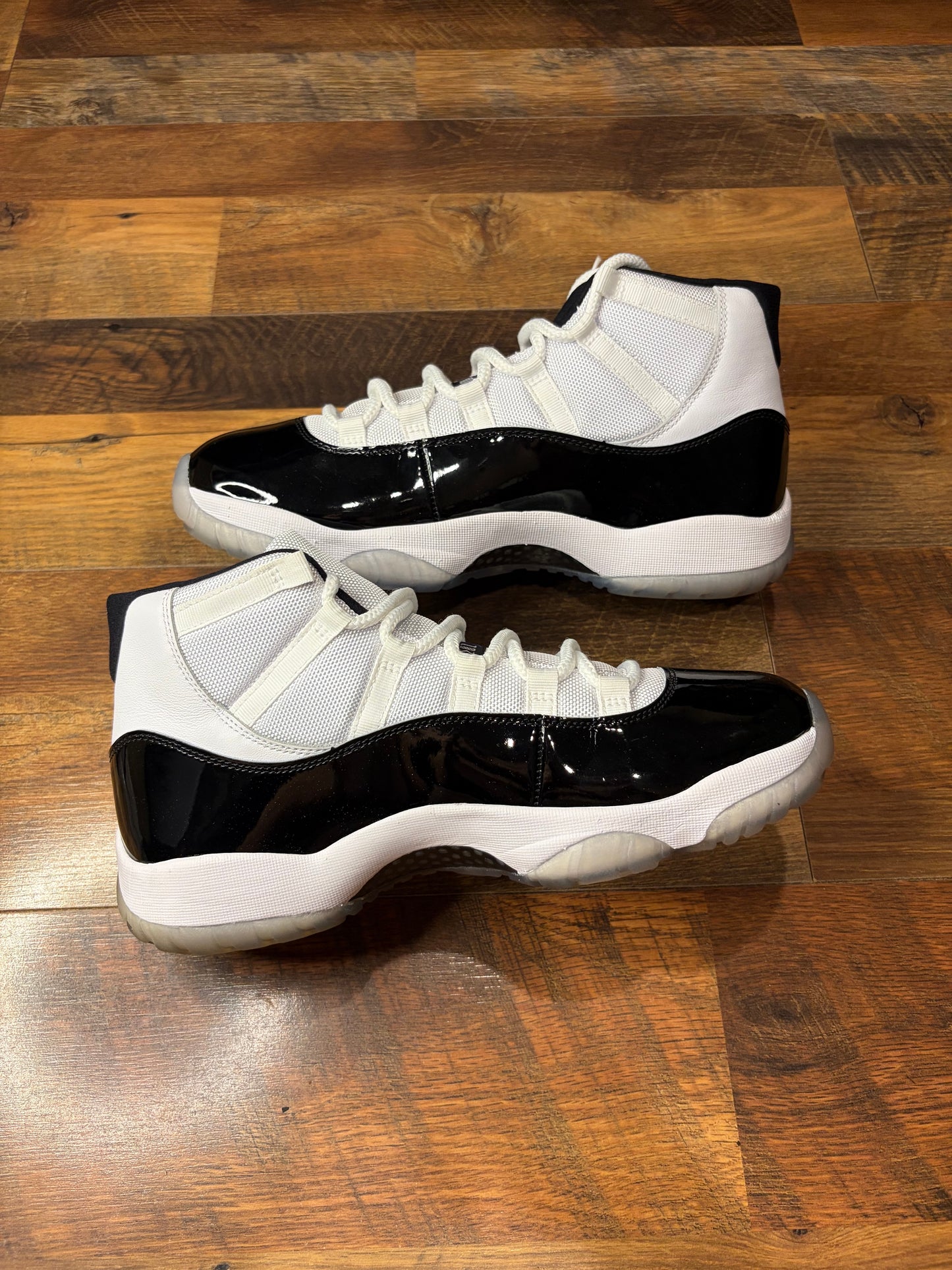 Jordan Retro 11 Concord (Size 11 Mens)