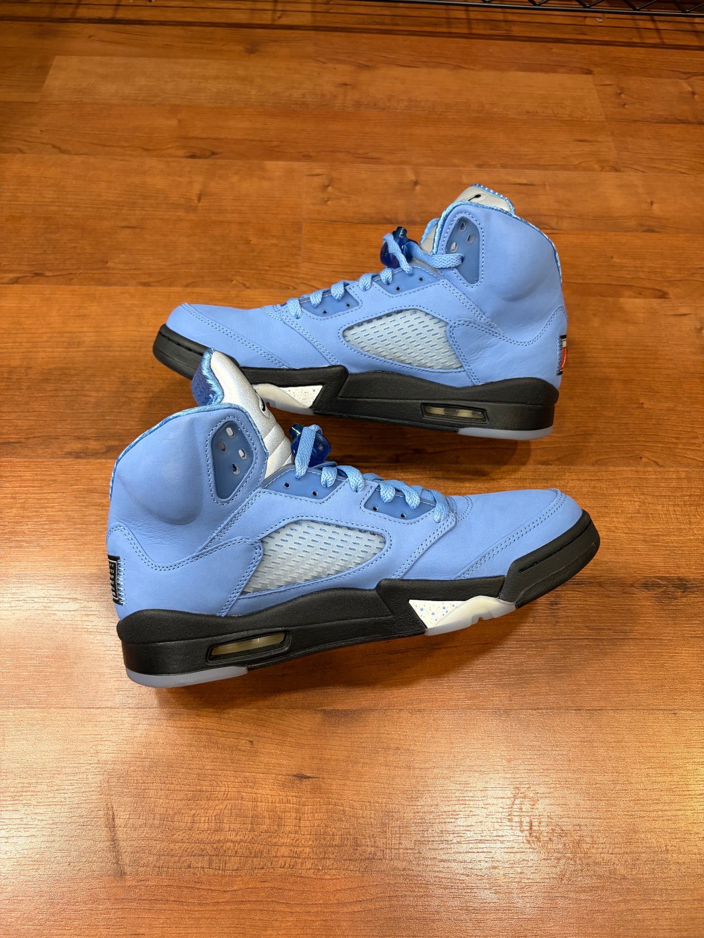 Jordan Retro 5 UNC (Size 9.5 Mens)