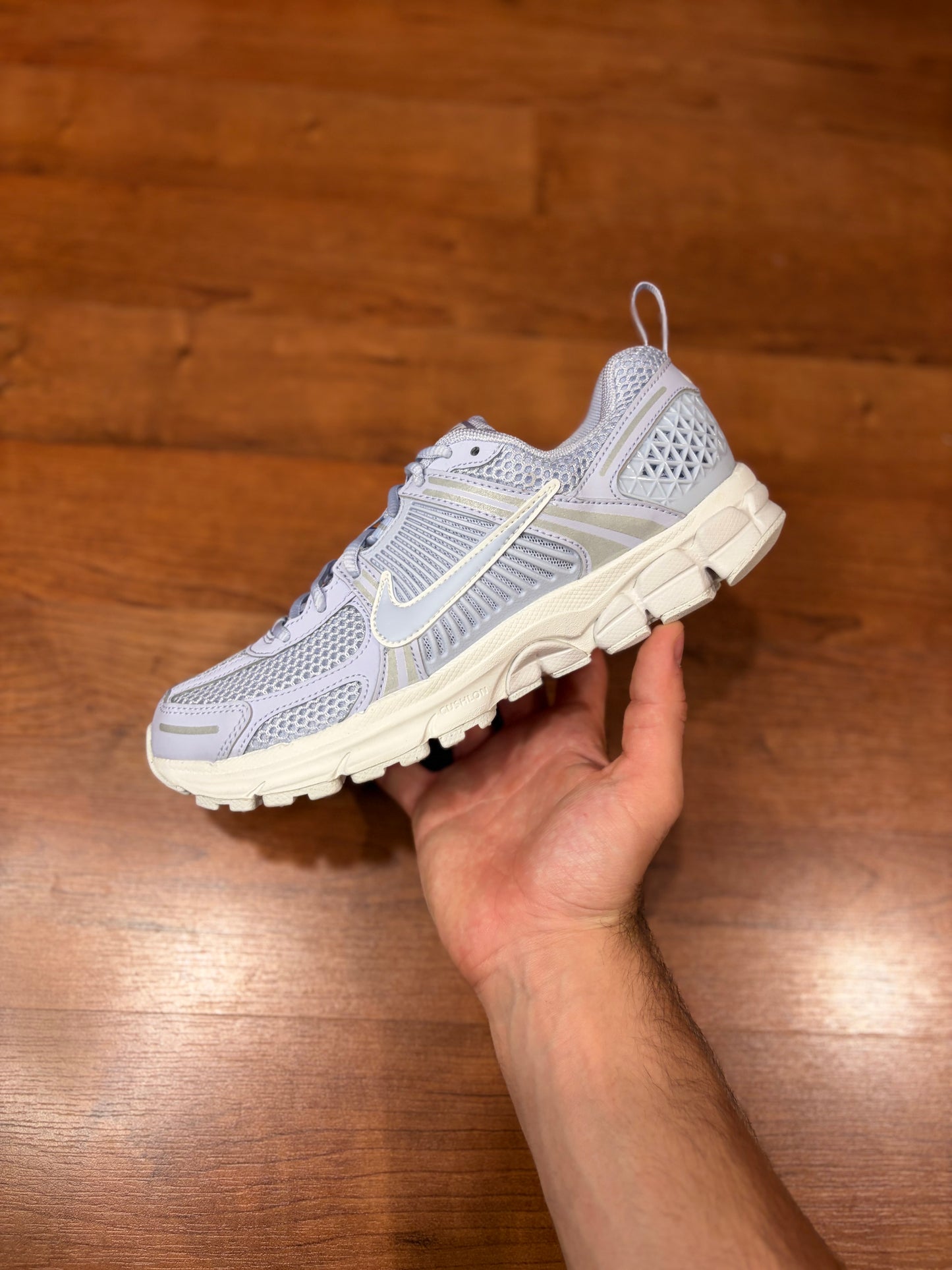 Nike Vomero 5 Ghost Blue (Brand New - 7Y/8.5W)