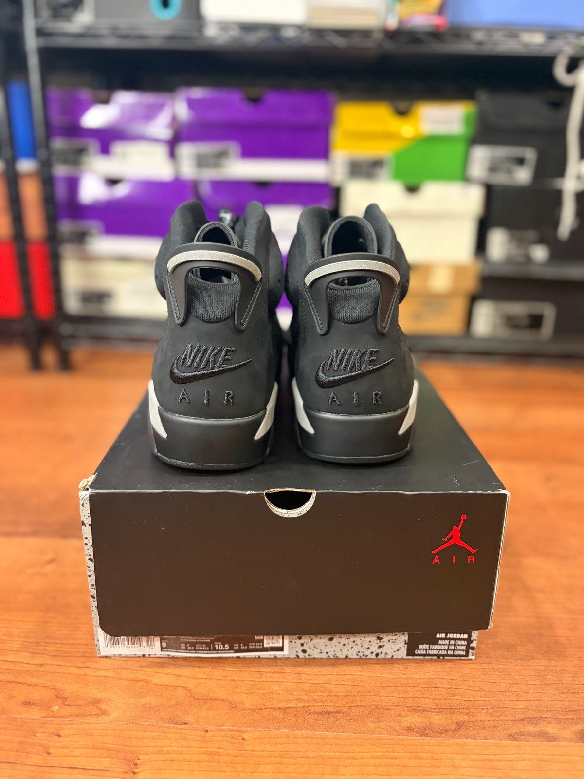 AJ6 Retro Cap & Gown (Brand New - 9M)