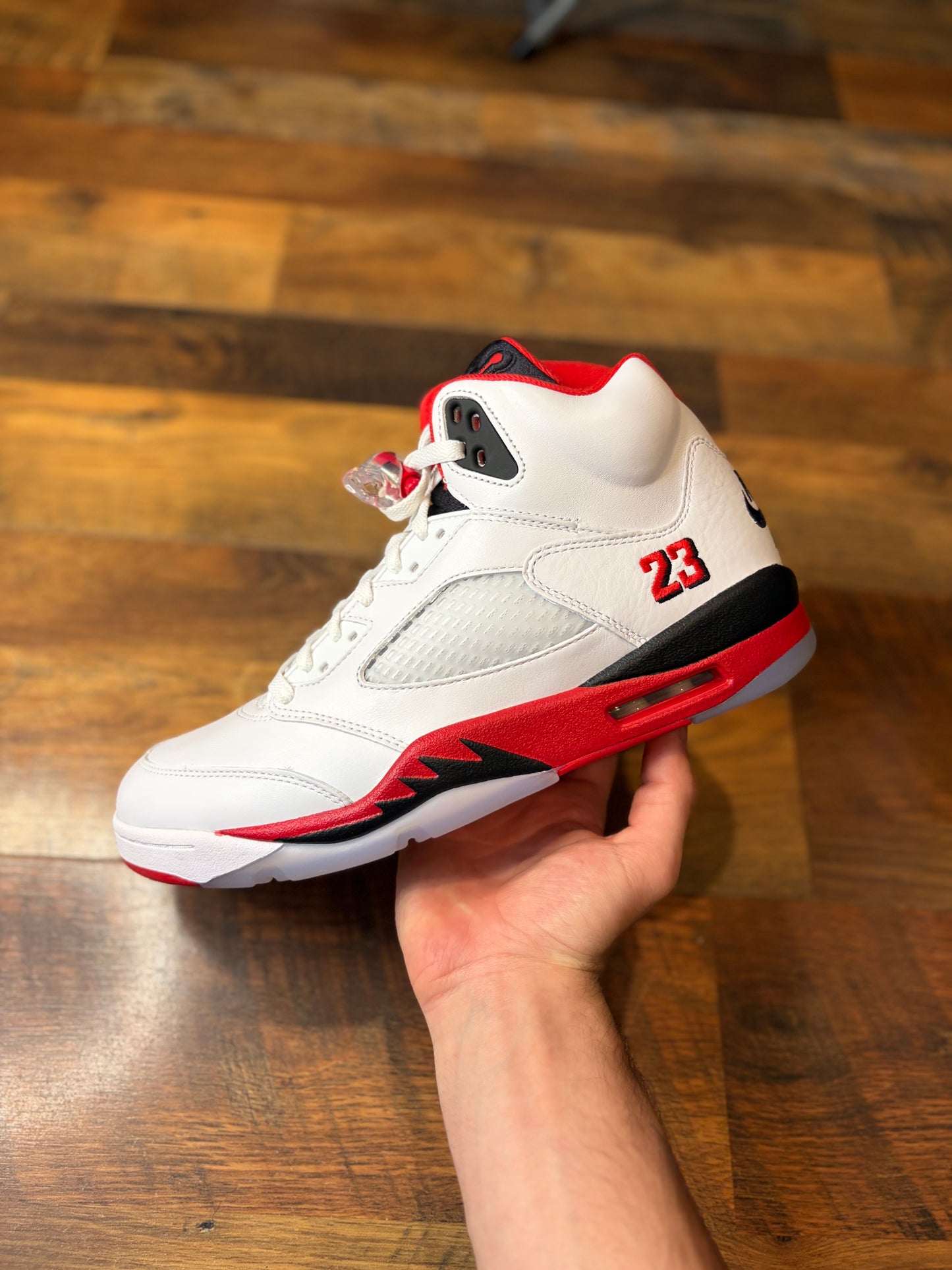 Jordan Retro 5 Fire Red (Brand New/No Box - 10M)