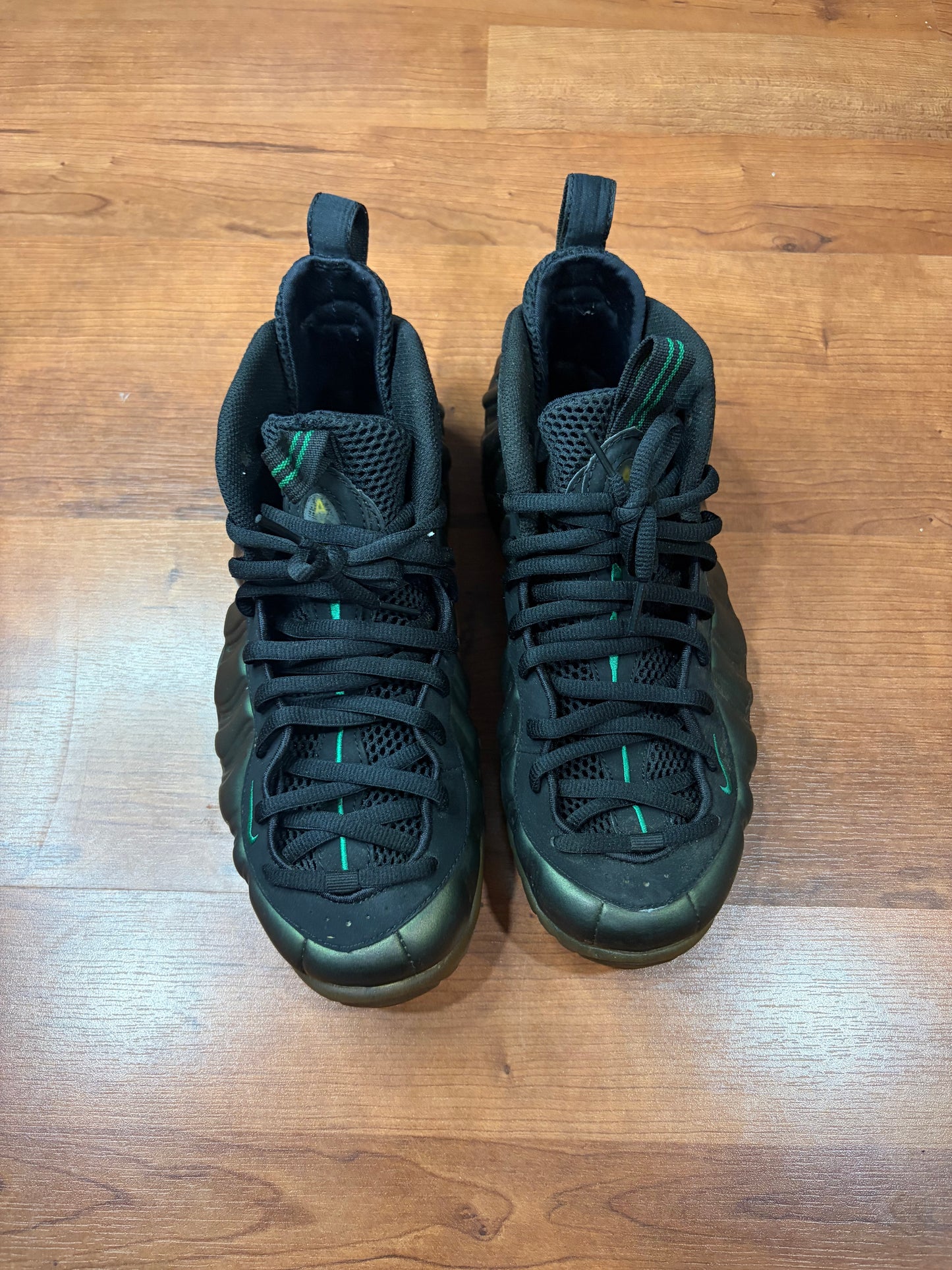 Nike Air Foamposite Pine Green (Size 10 Mens)