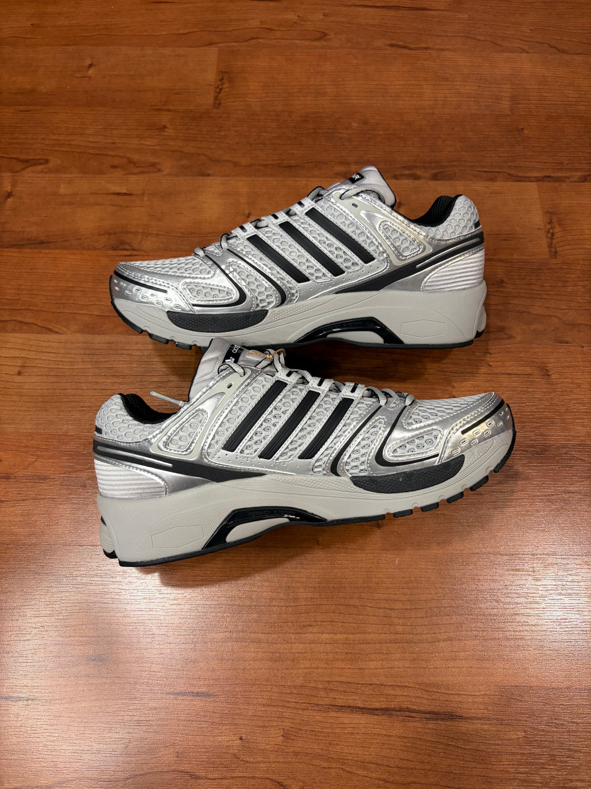 Adistar Control 5 Wolf Grey (Brand New - Mens Sizes)
