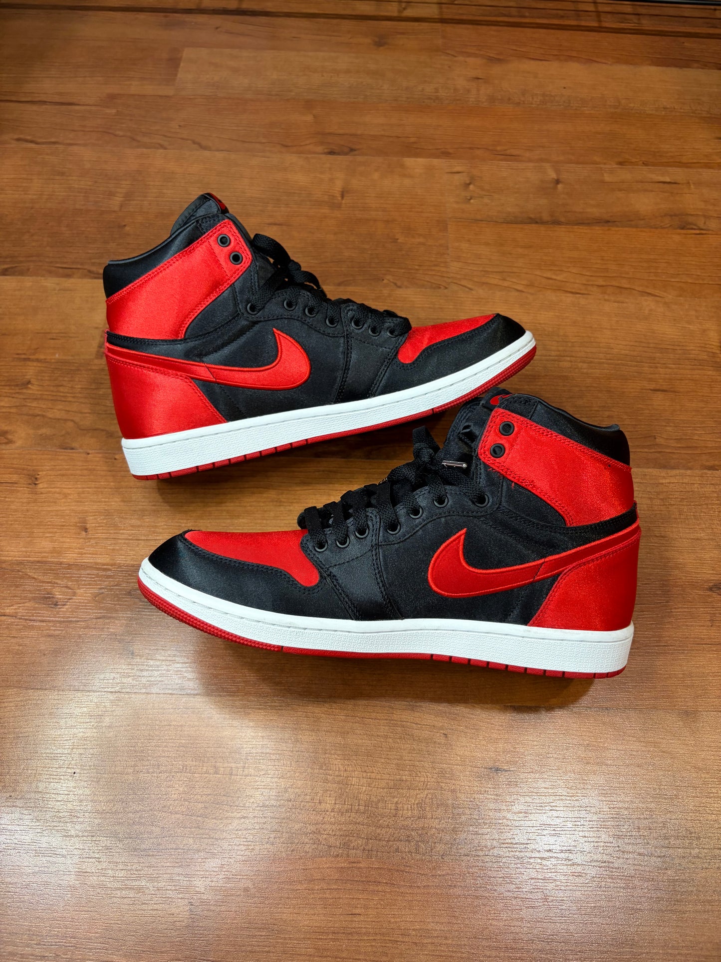 Jordan Retro 1 Satin Bred (Size 12W / 10.5M)