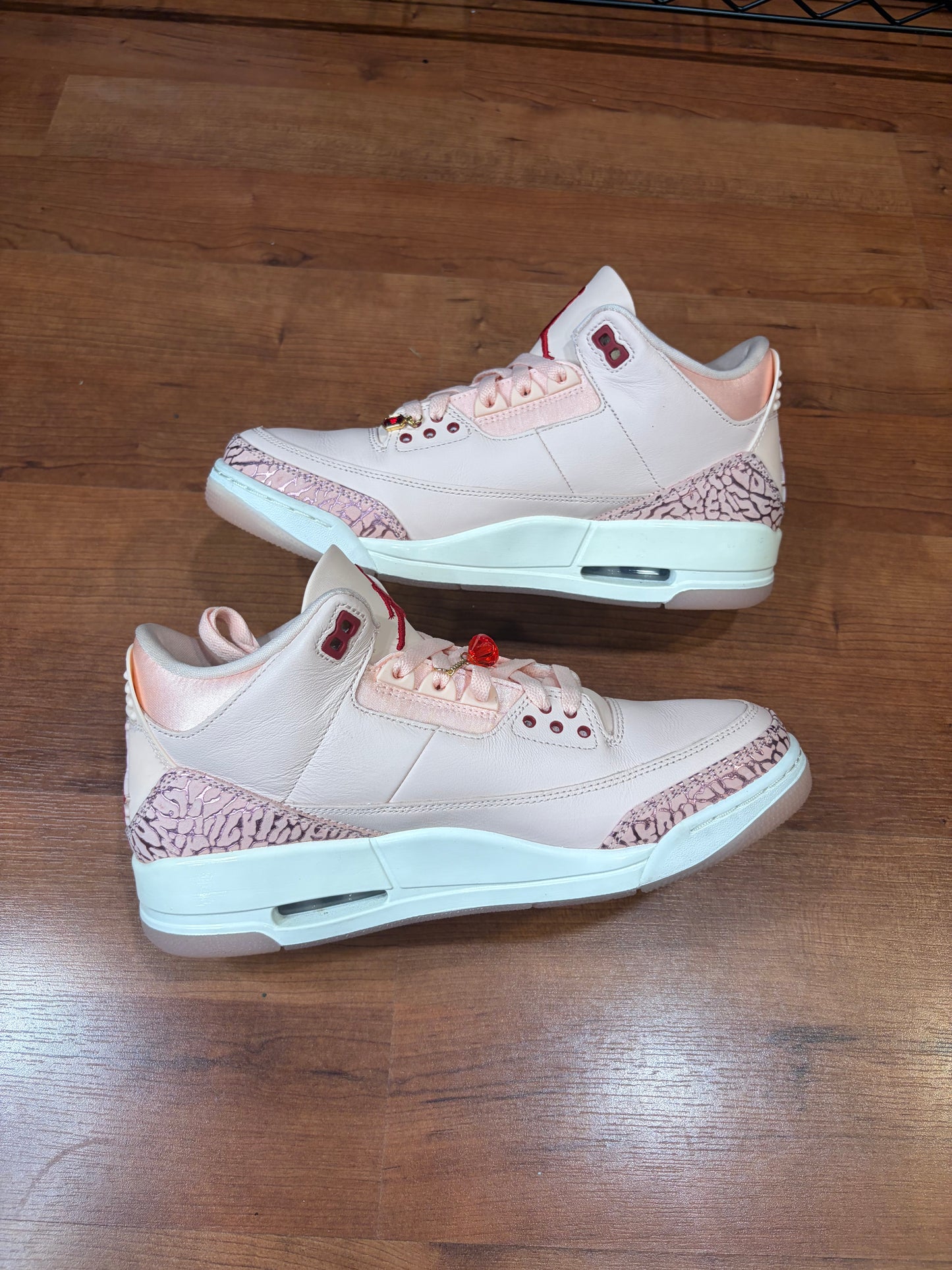 Jordan Retro 3 Valentines Day (Size 11W / 9.5M)